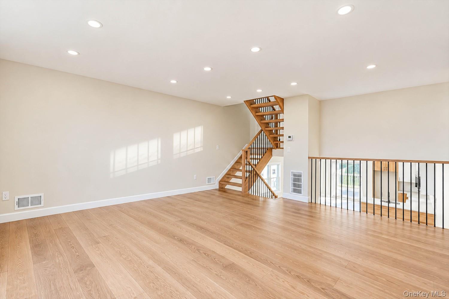 6 Amador Street Property Photo 24