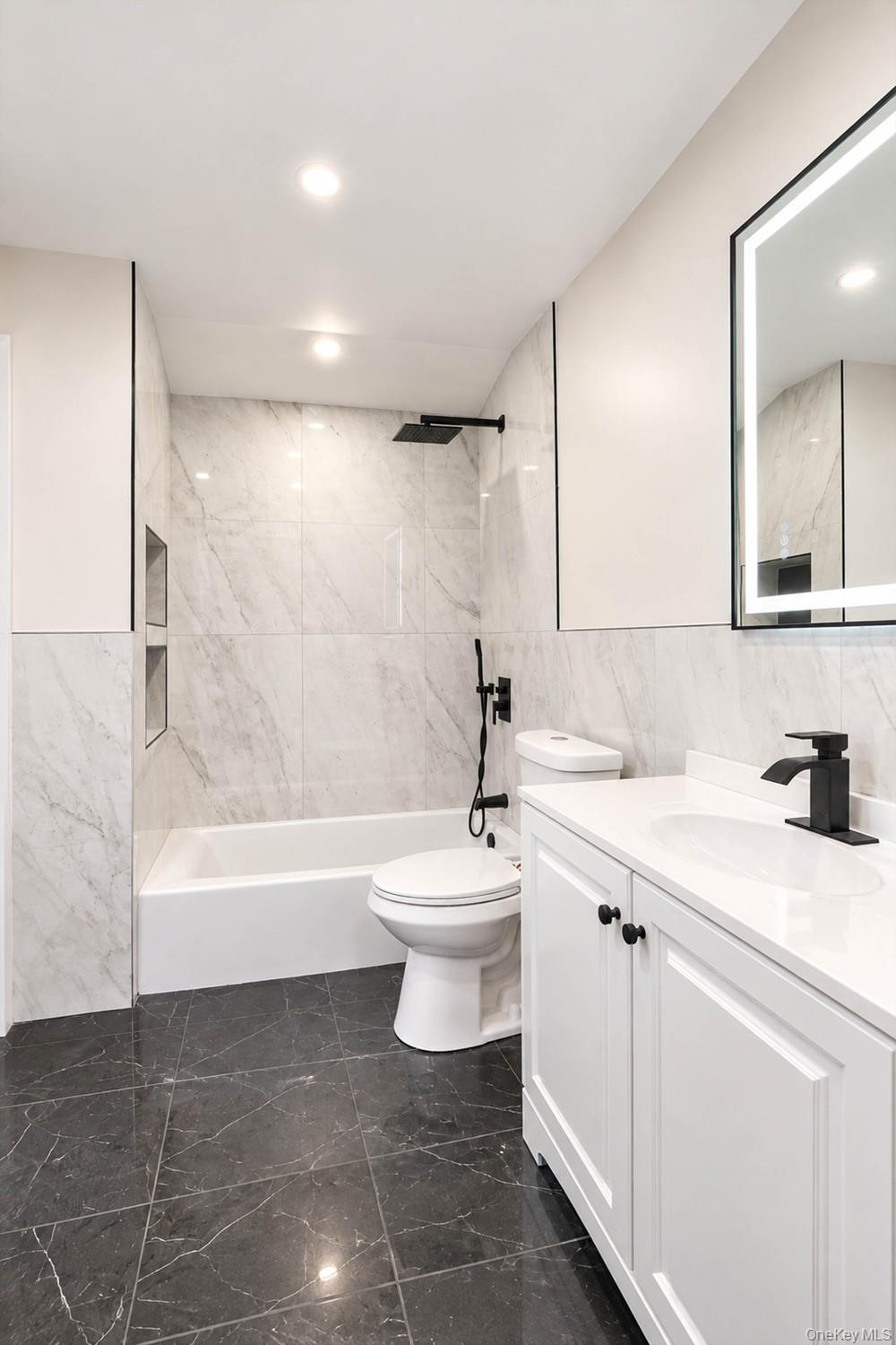6 Amador Street Property Photo 27