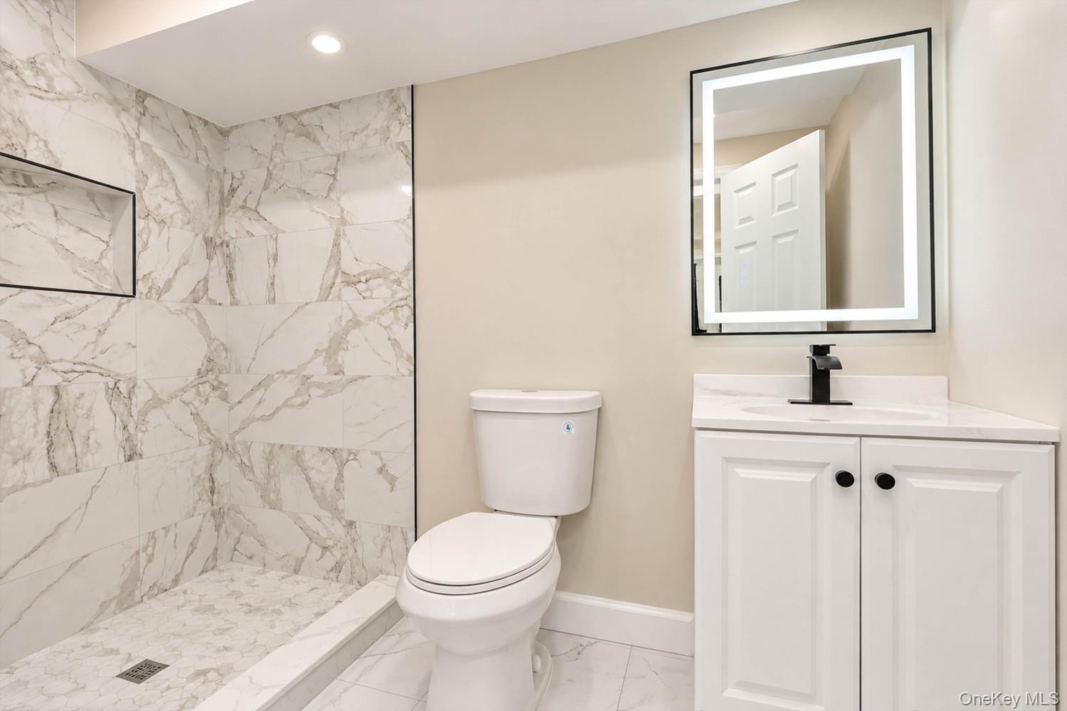 6 Amador Street Property Photo 33