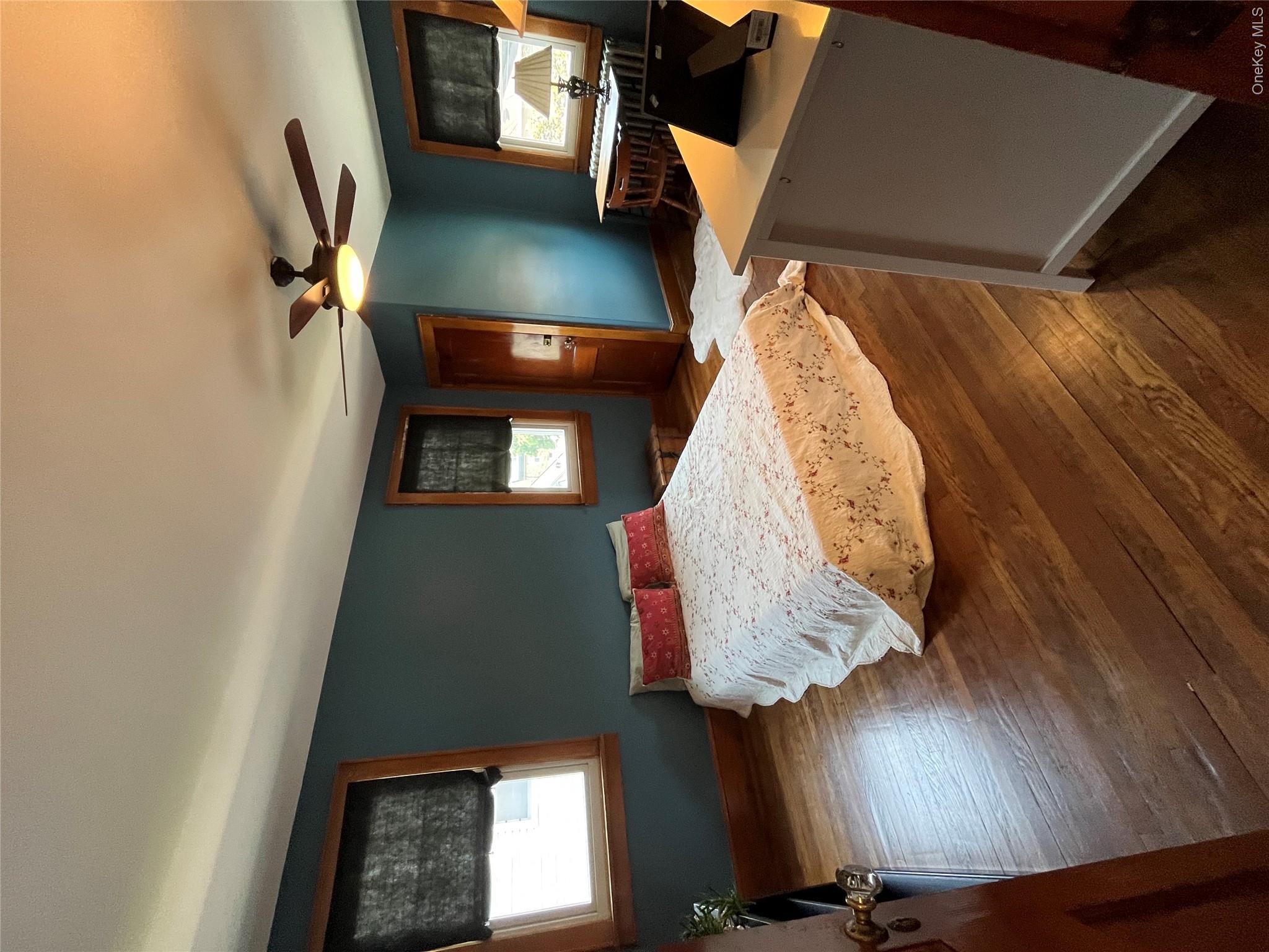 10 Vine Street Property Photo 11