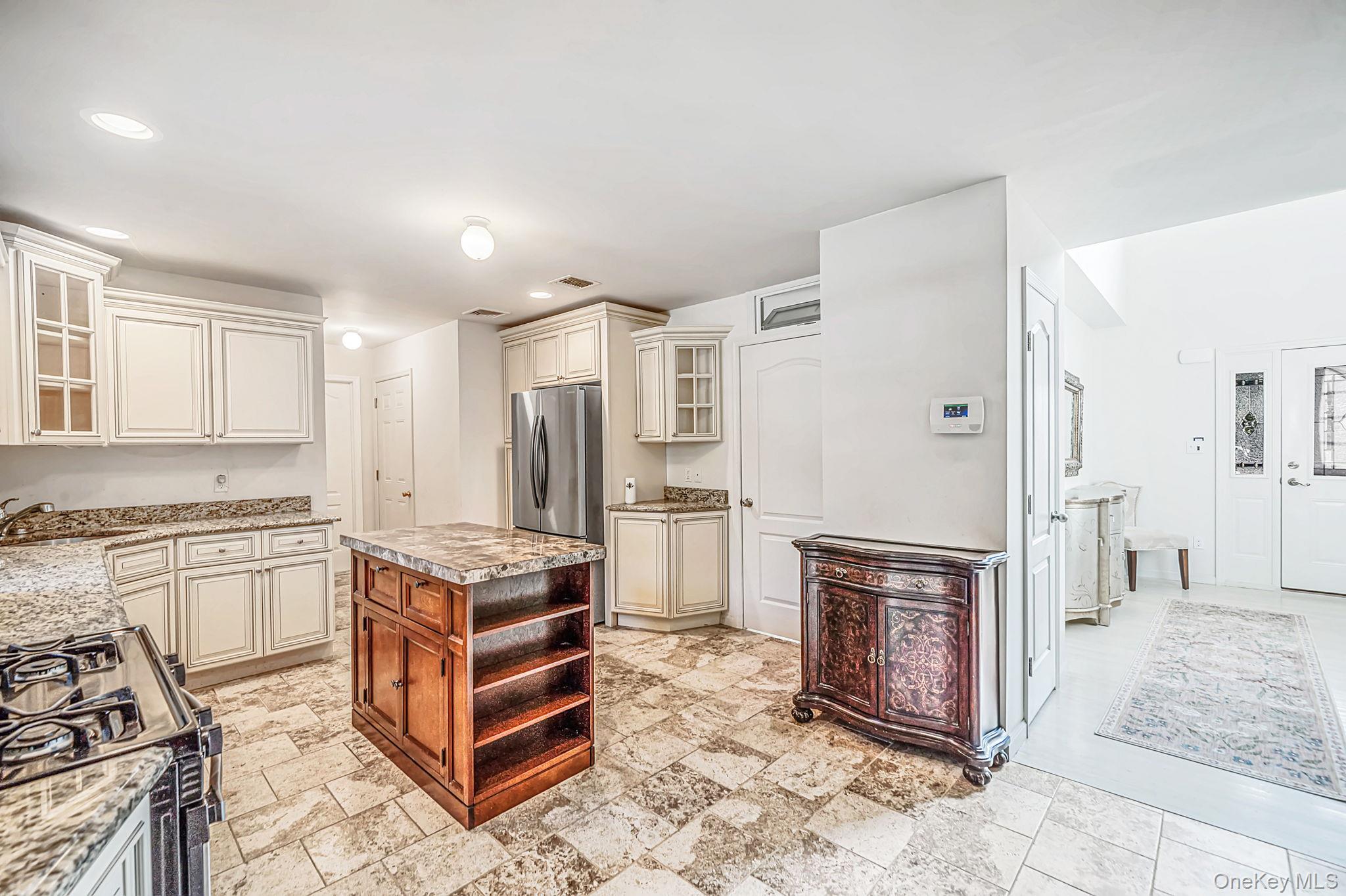 13 Glenmore Avenue Property Photo 5