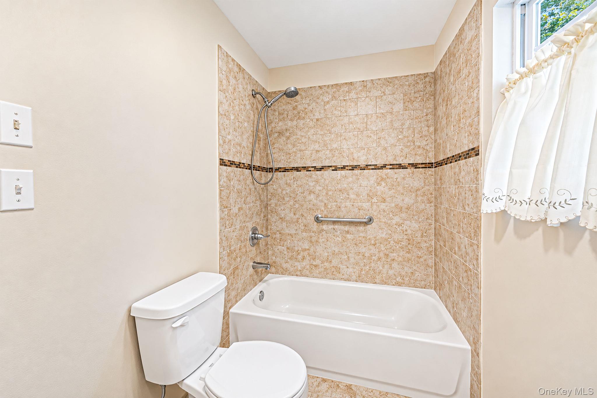 13 Glenmore Avenue Property Photo 31