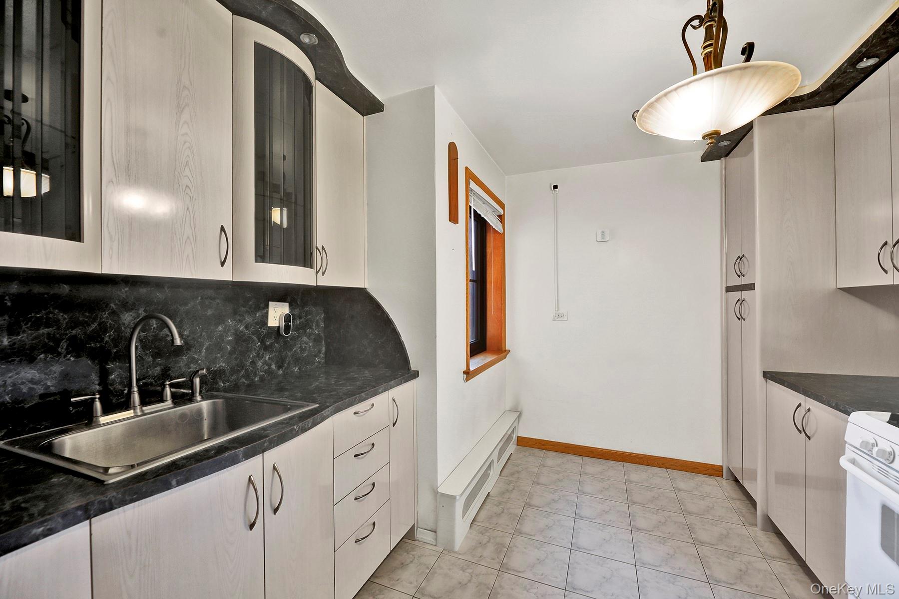 99-11 60th Avenue Apt No. 4e Property Photo 7