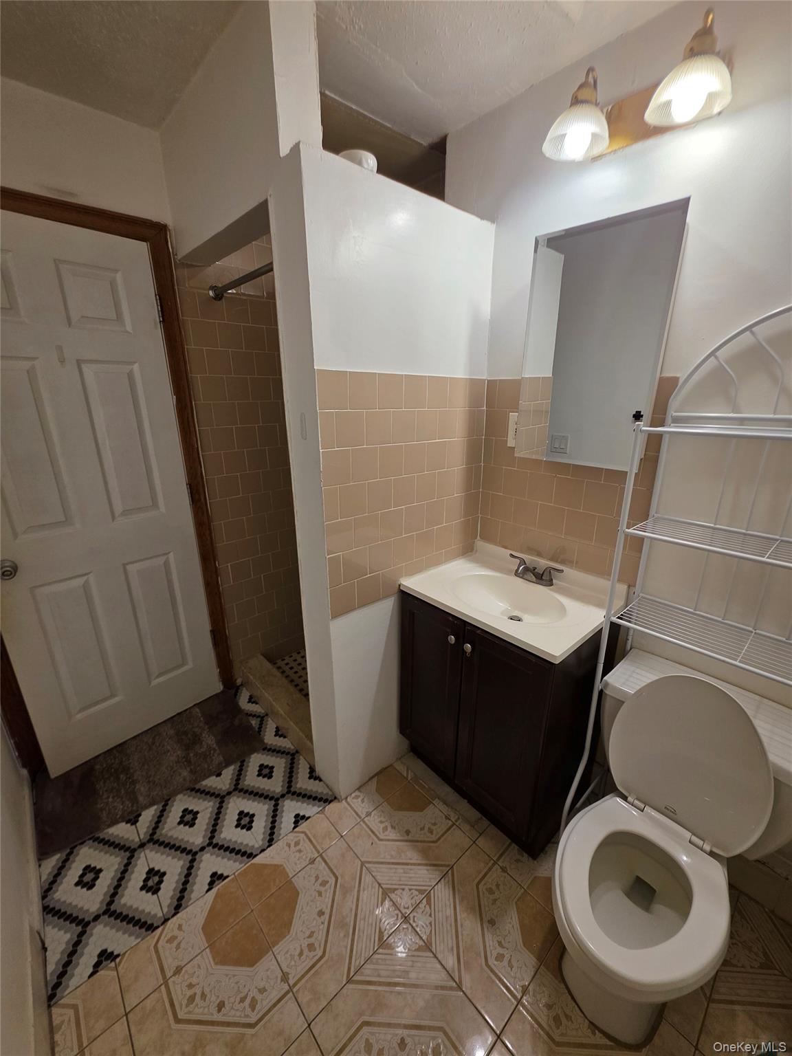 1186 Vyse Avenue Property Photo 14