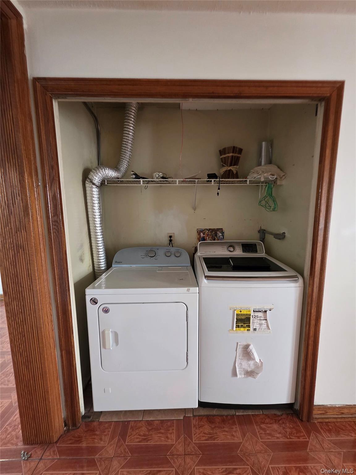 1186 Vyse Avenue Property Photo 17