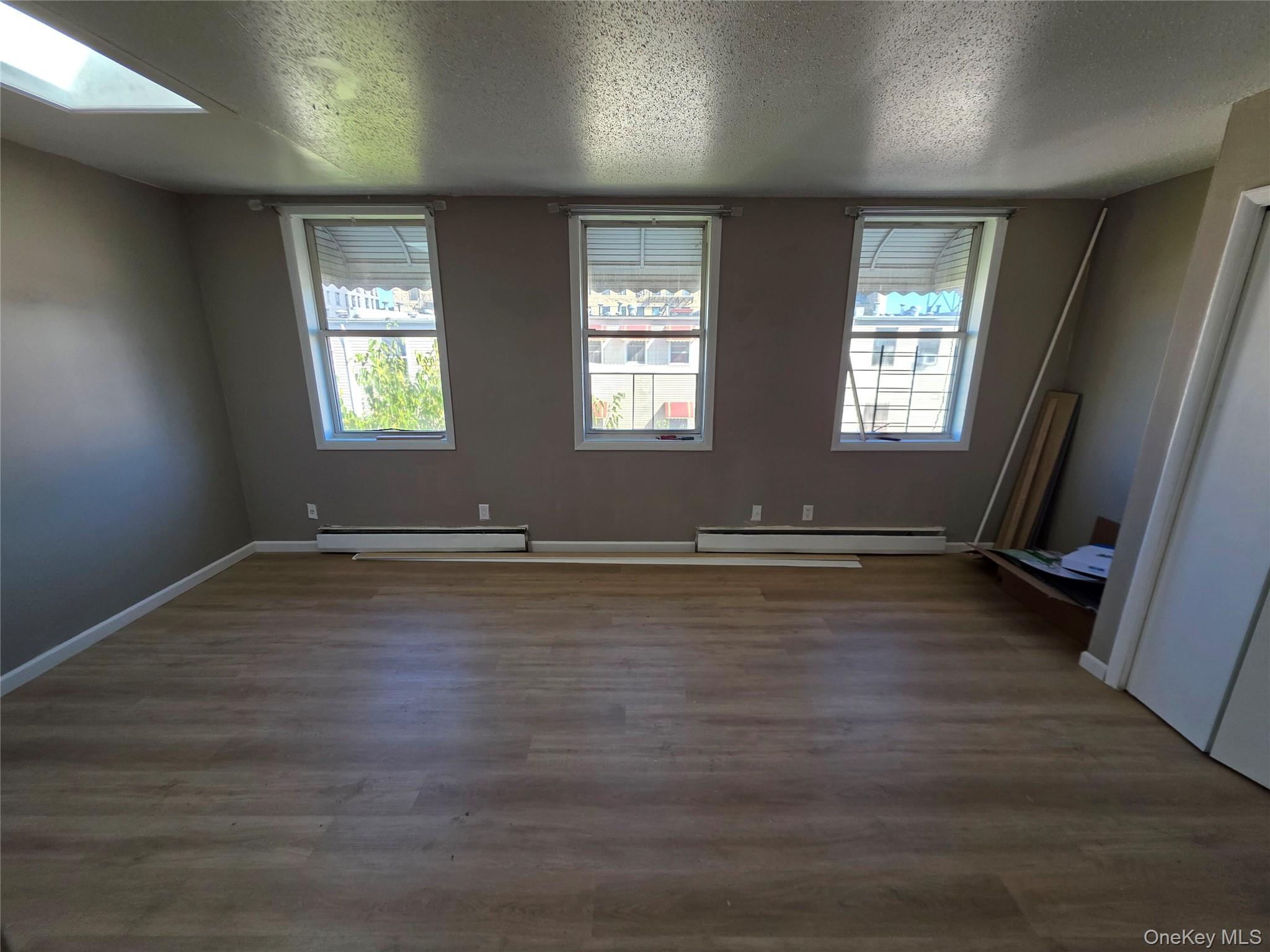 1186 Vyse Avenue Property Photo 26