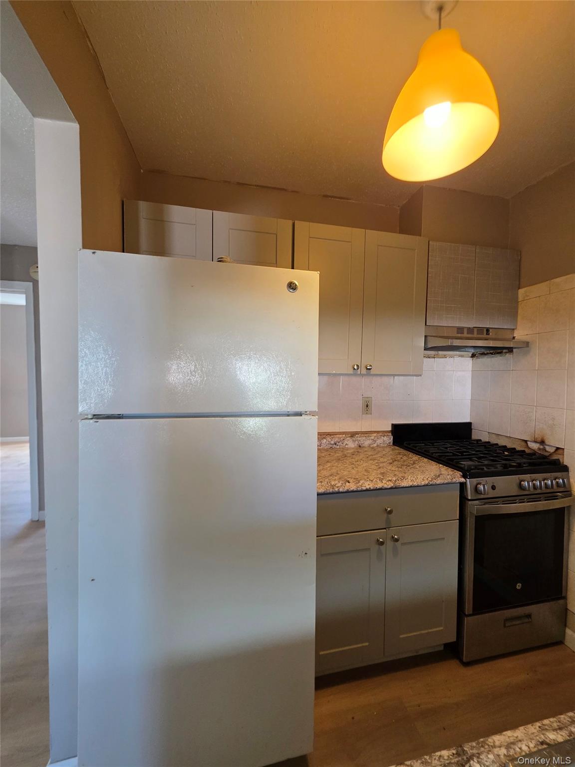 1186 Vyse Avenue Property Photo 28
