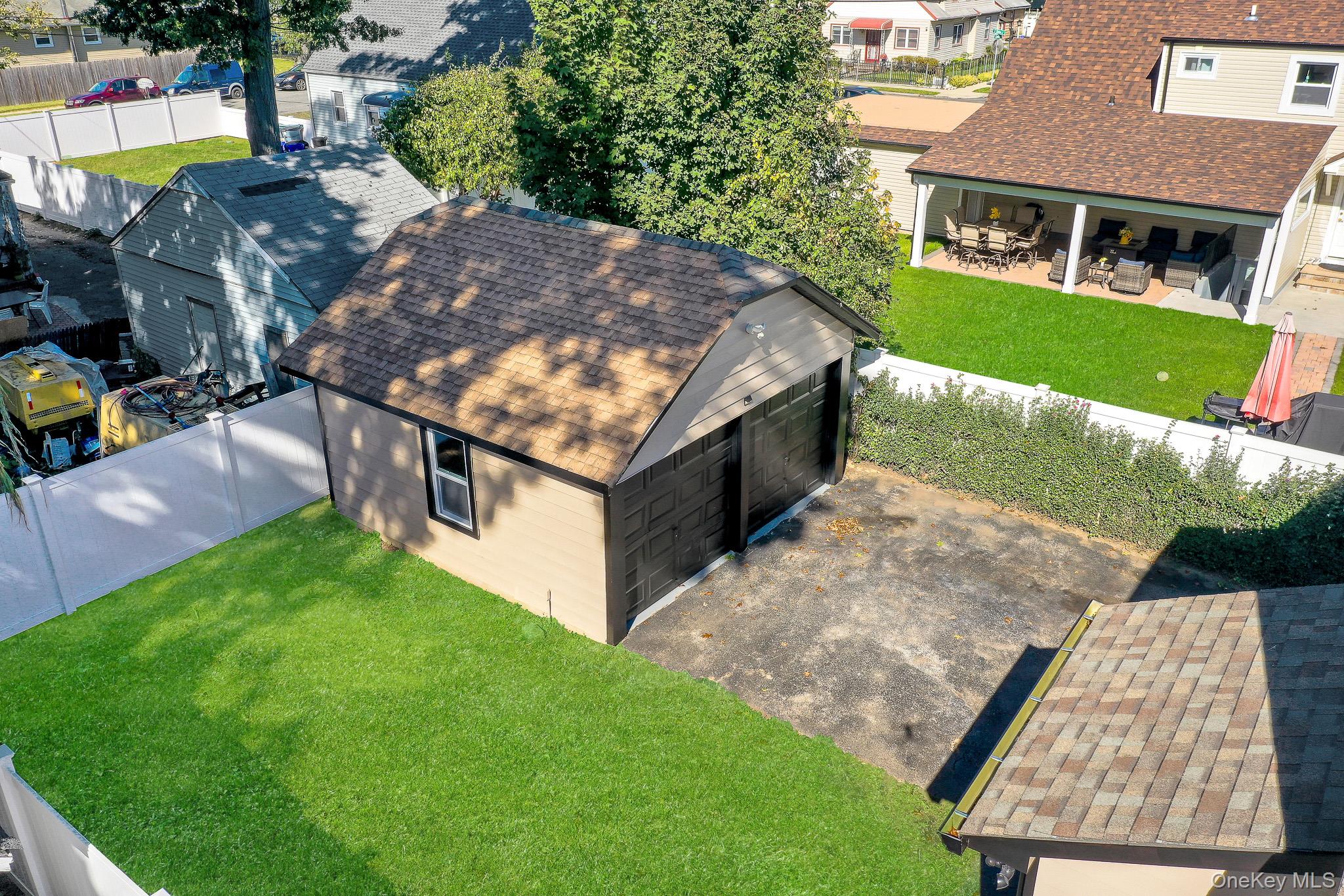 5 2nd Place Property Photo 35
