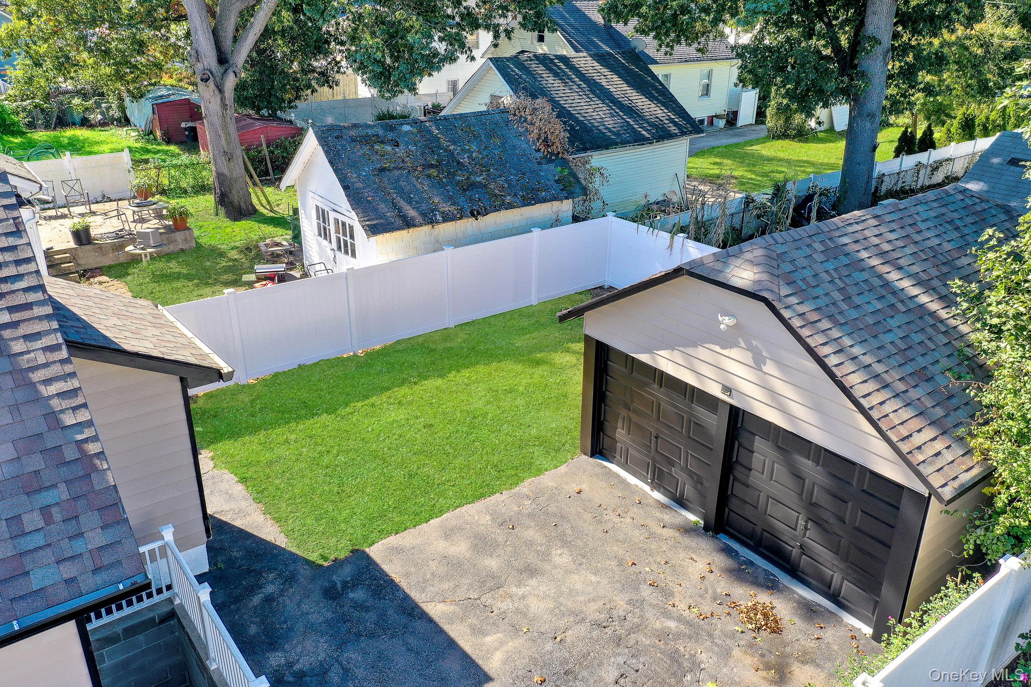 5 2nd Place Property Photo 36