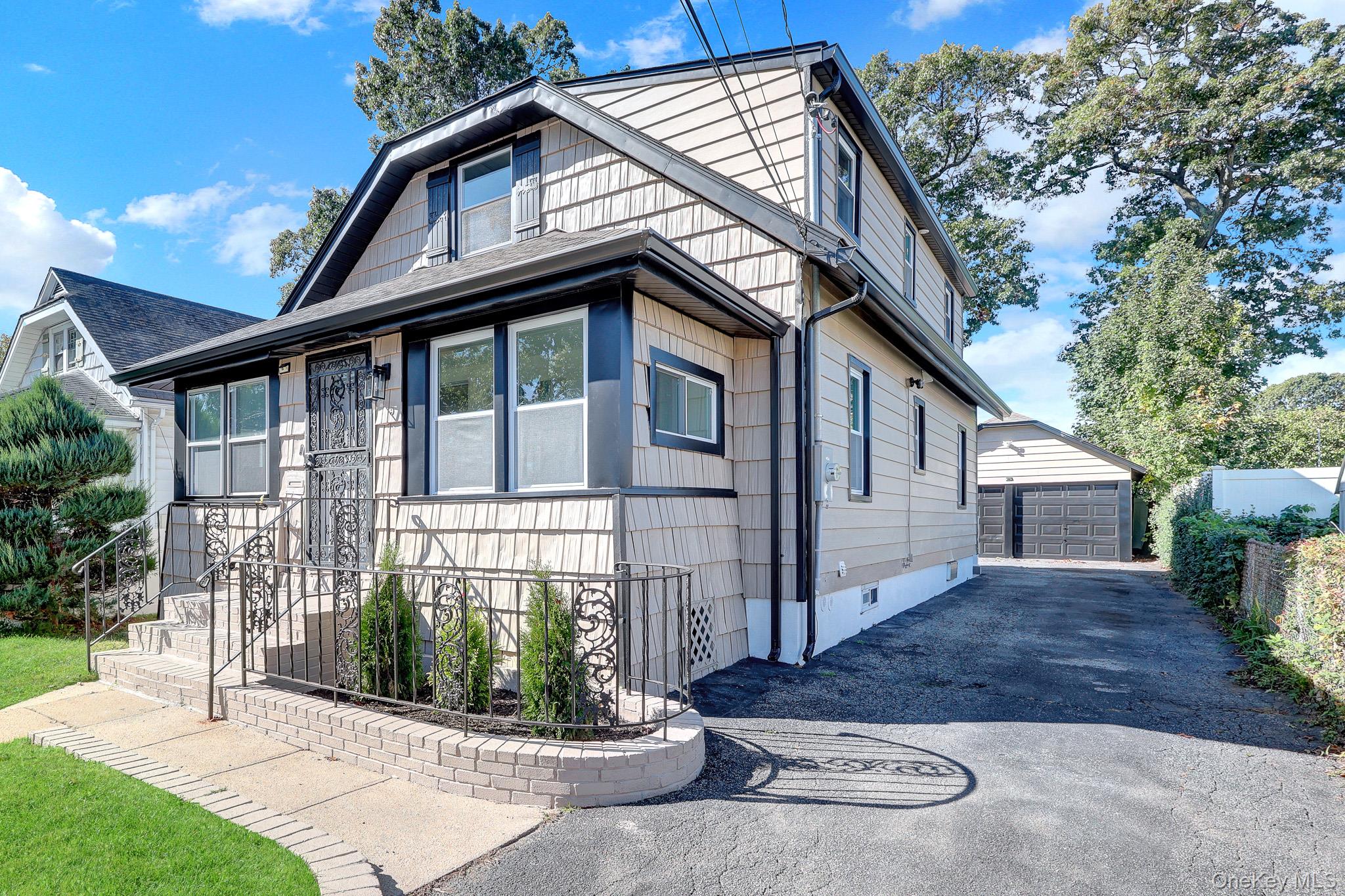 5 2nd Place Property Photo 37