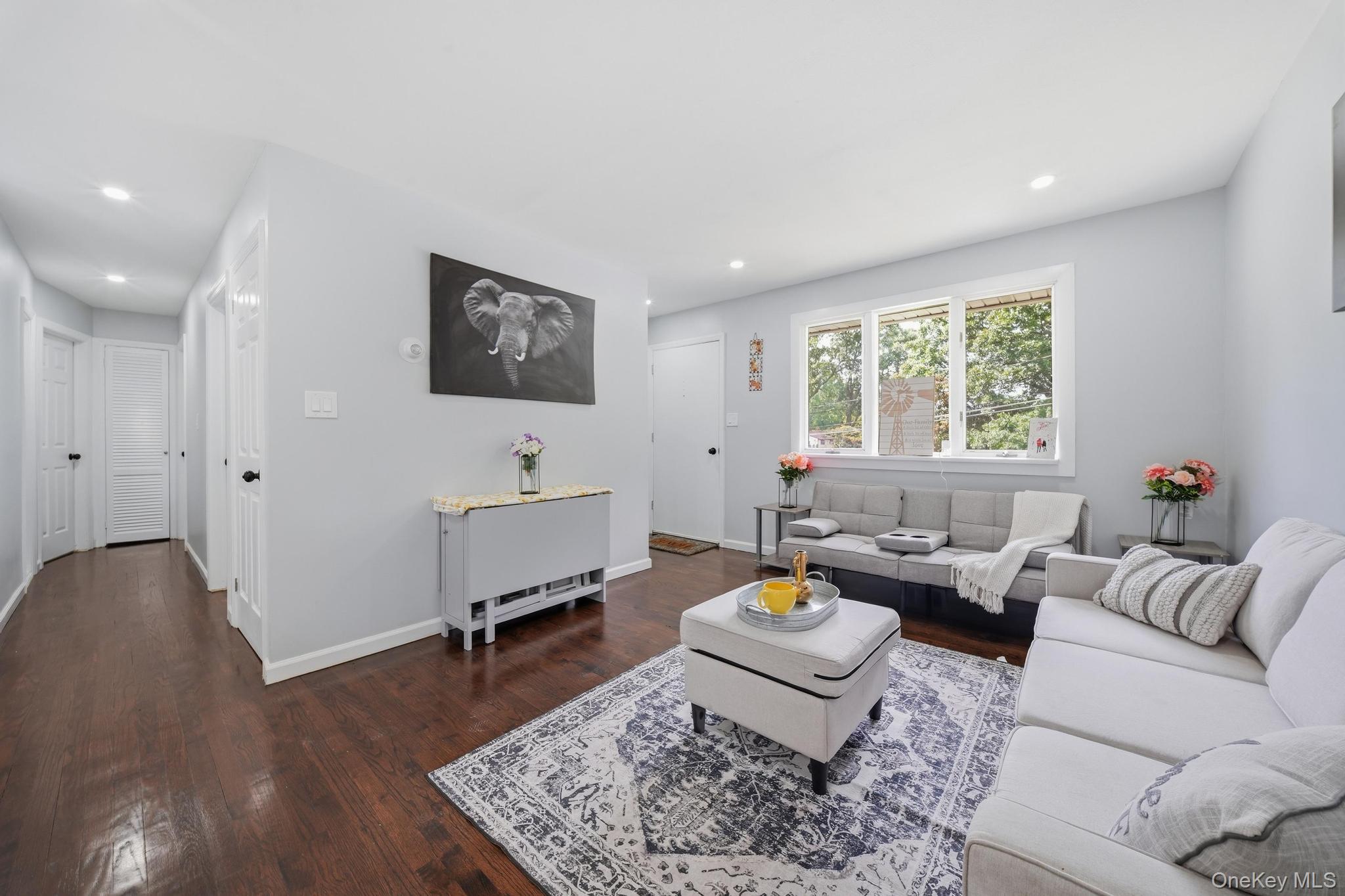 5 Robin Road Property Photo 3