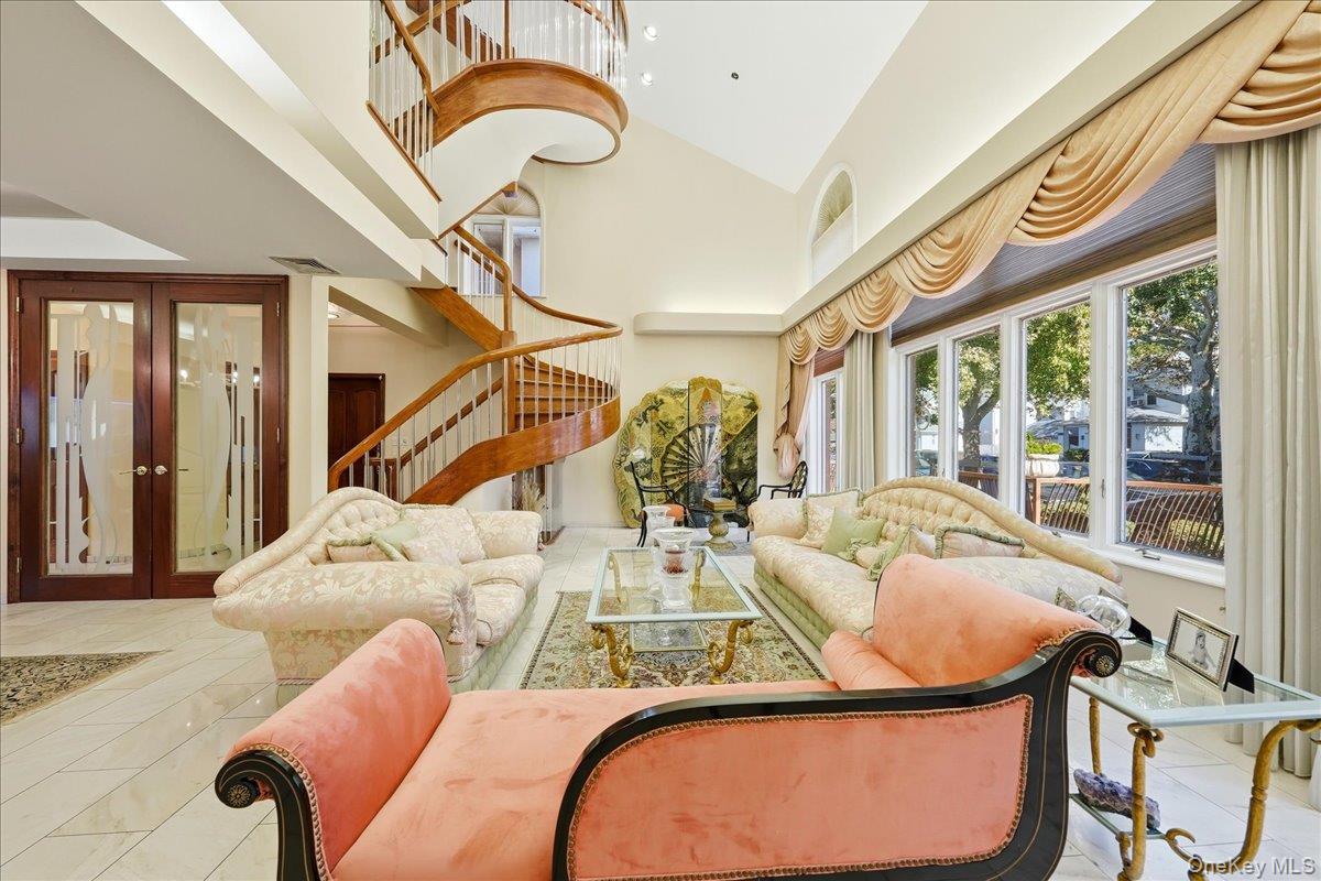 3828 Bedford Avenue Property Photo 18