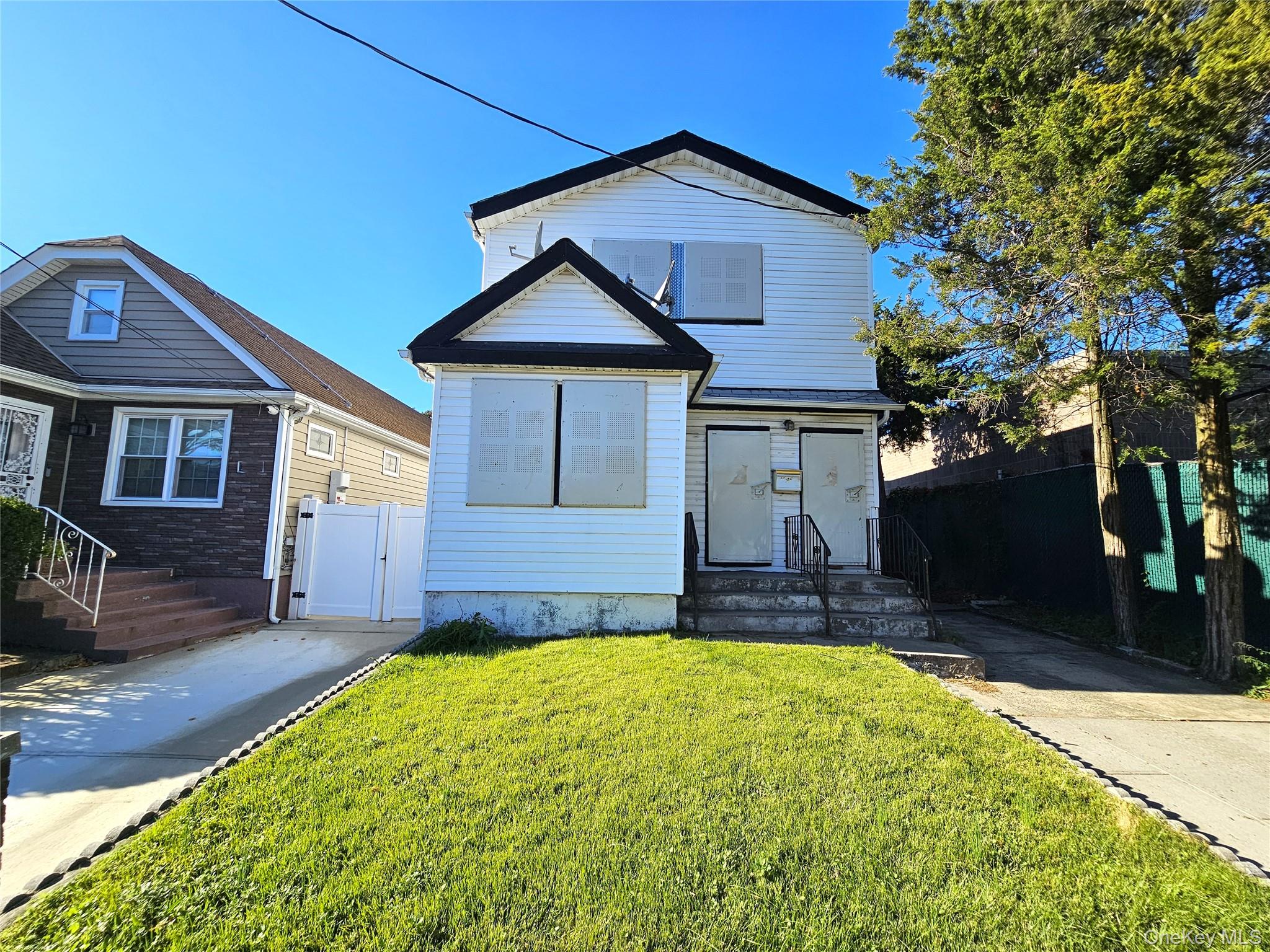 161-33 128th Avenue Property Photo 1