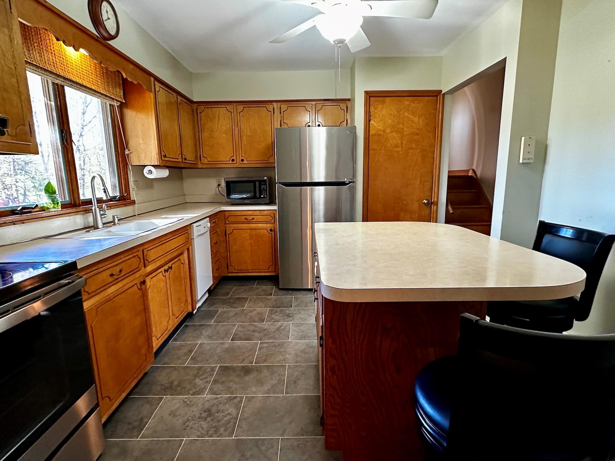 24 Overlook Drive Property Photo 8