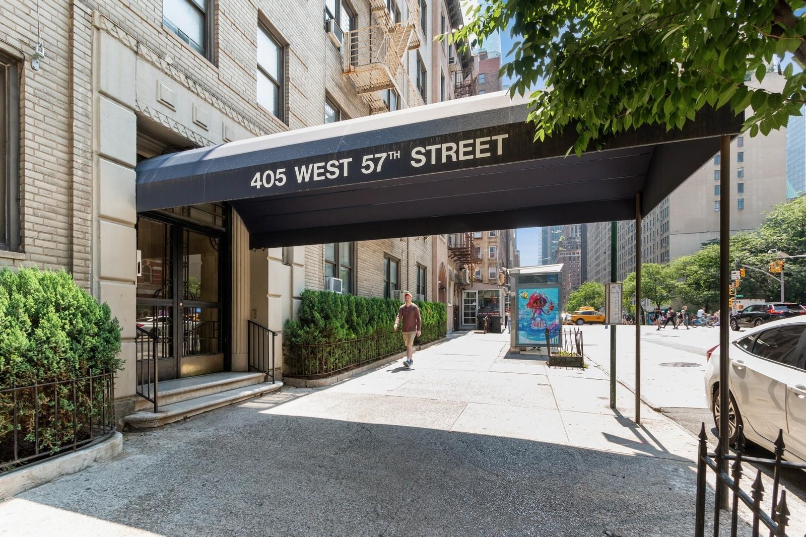 405 W 57th Street 4c Property Photo 2