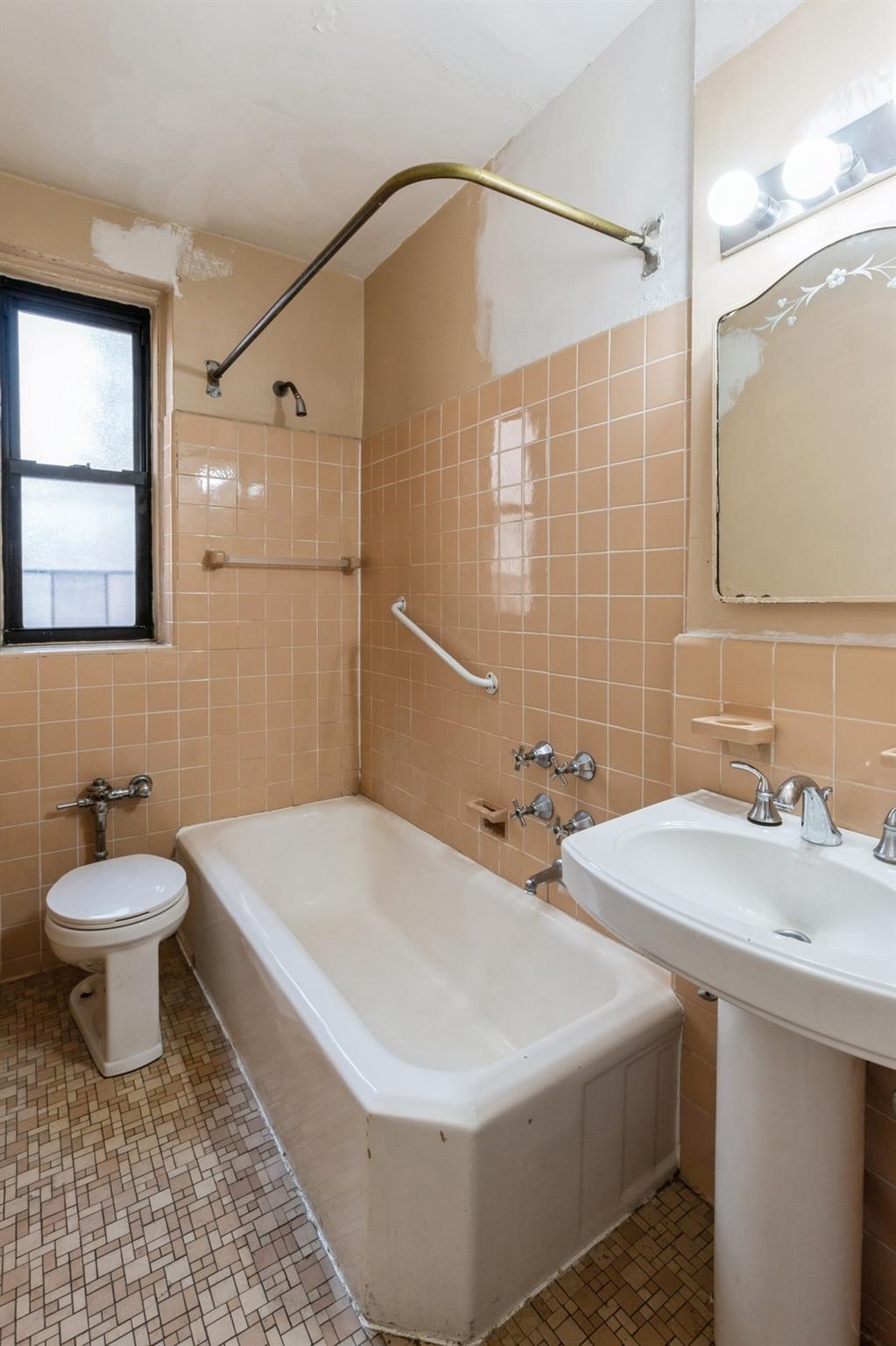 405 W 57th Street 4c Property Photo 7