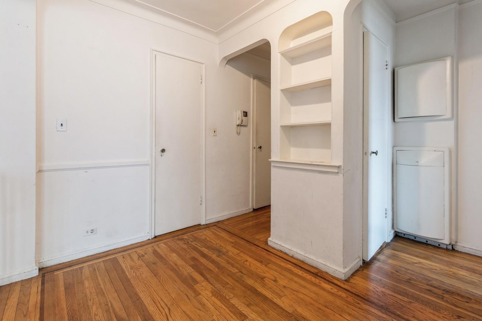 405 W 57th Street 4c Property Photo 9