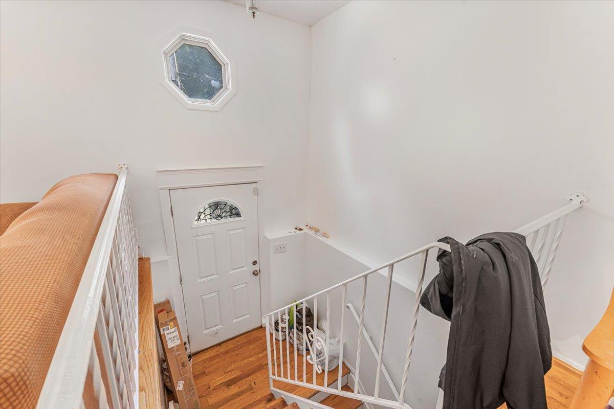 1623 Undercliff Avenue Property Photo 2