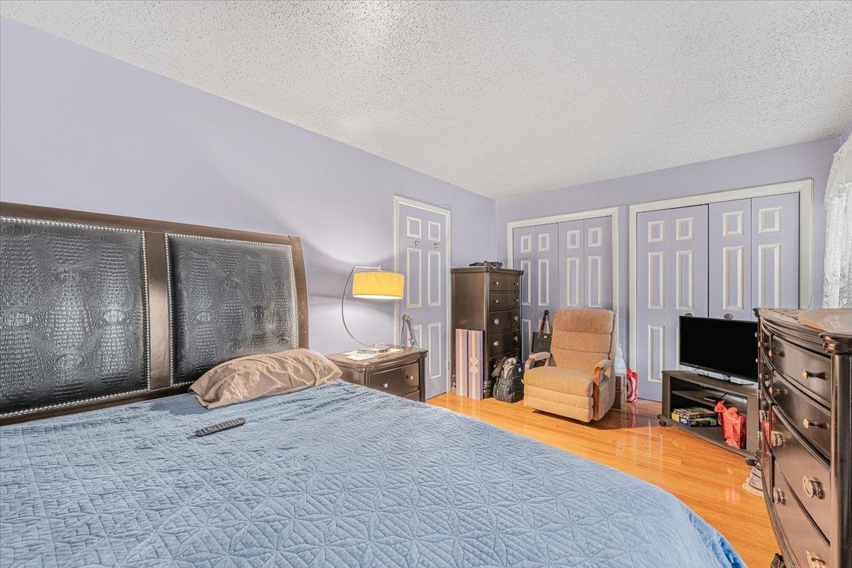 1623 Undercliff Avenue Property Photo 4