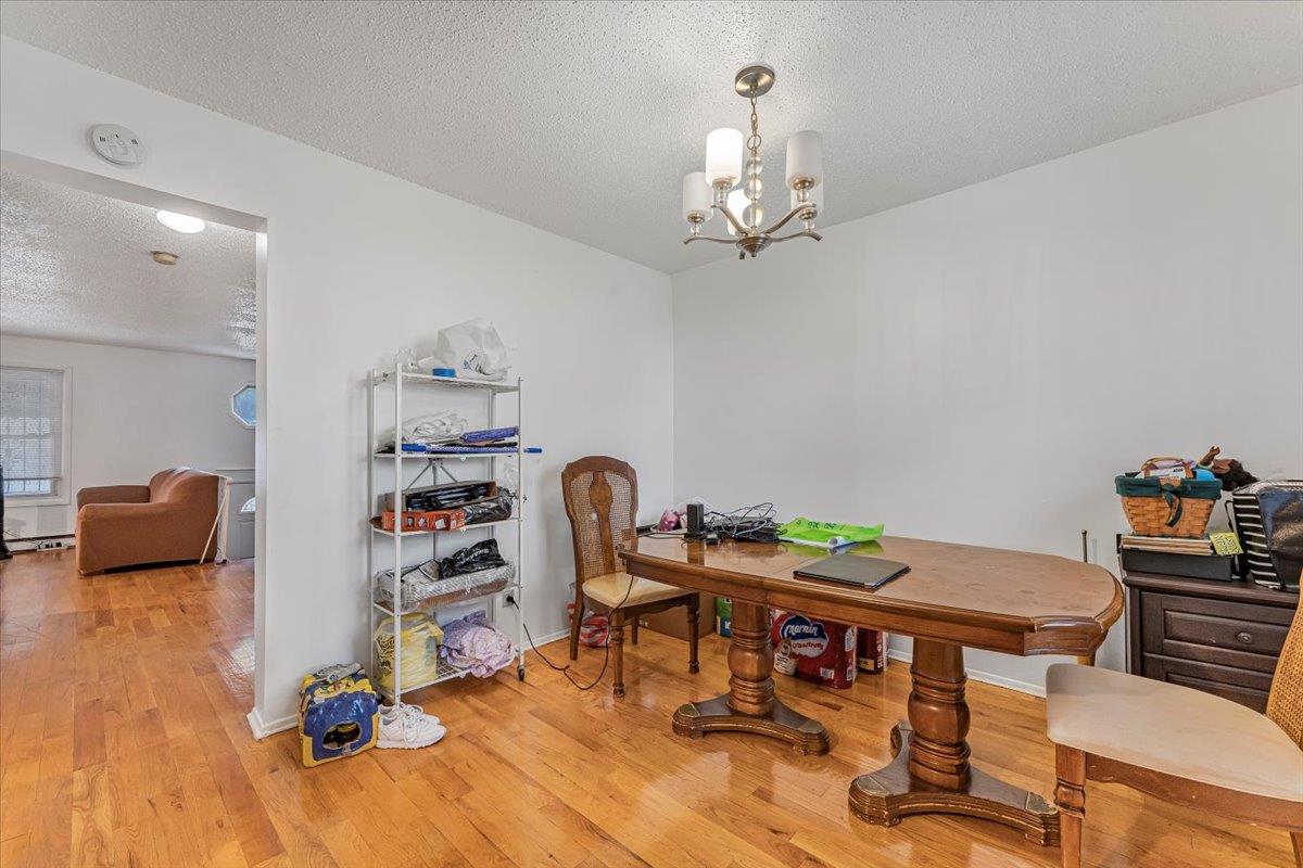 1623 Undercliff Avenue Property Photo 11