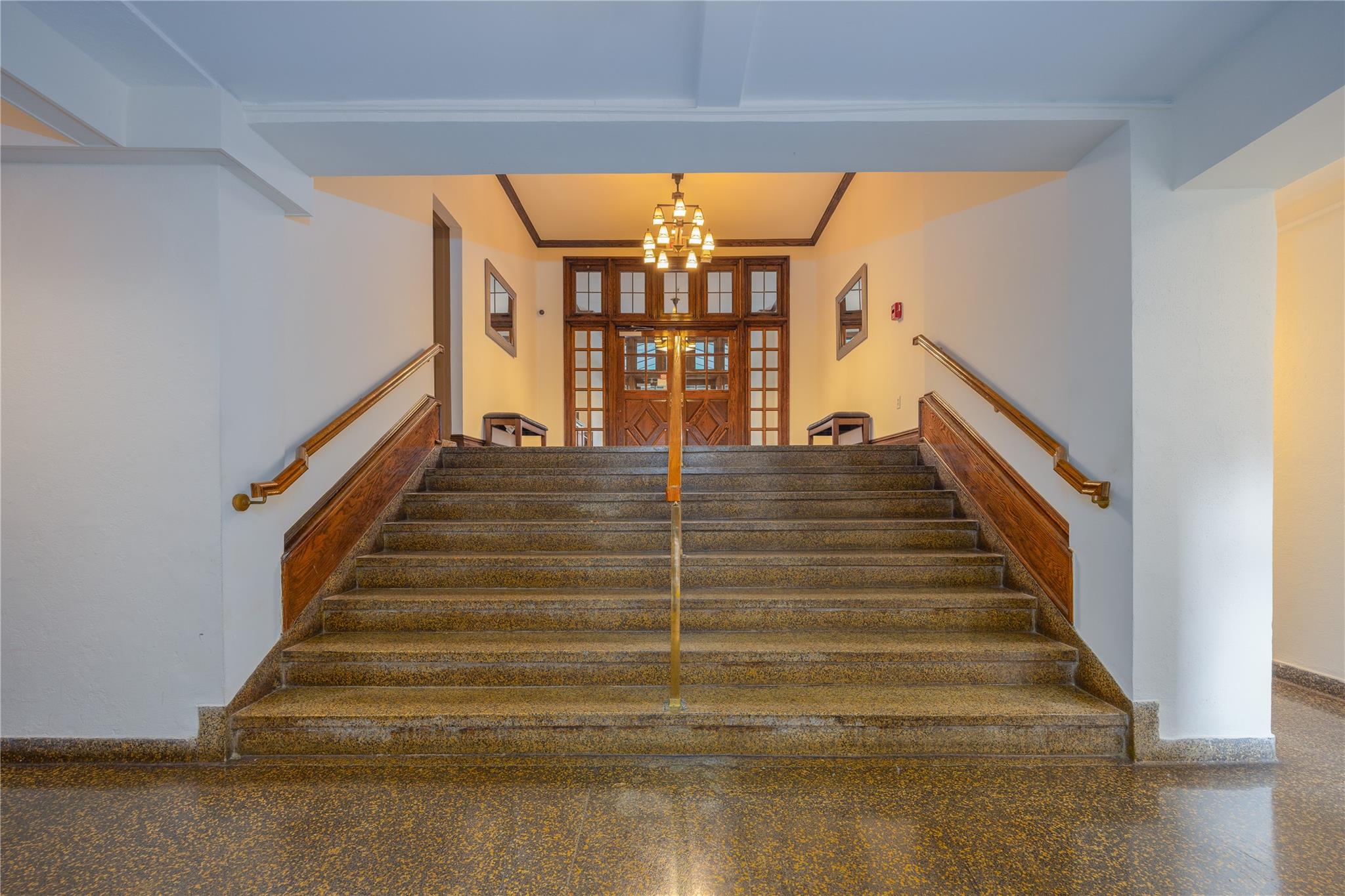 68 E Hartsdale Avenue 4k Property Photo 7