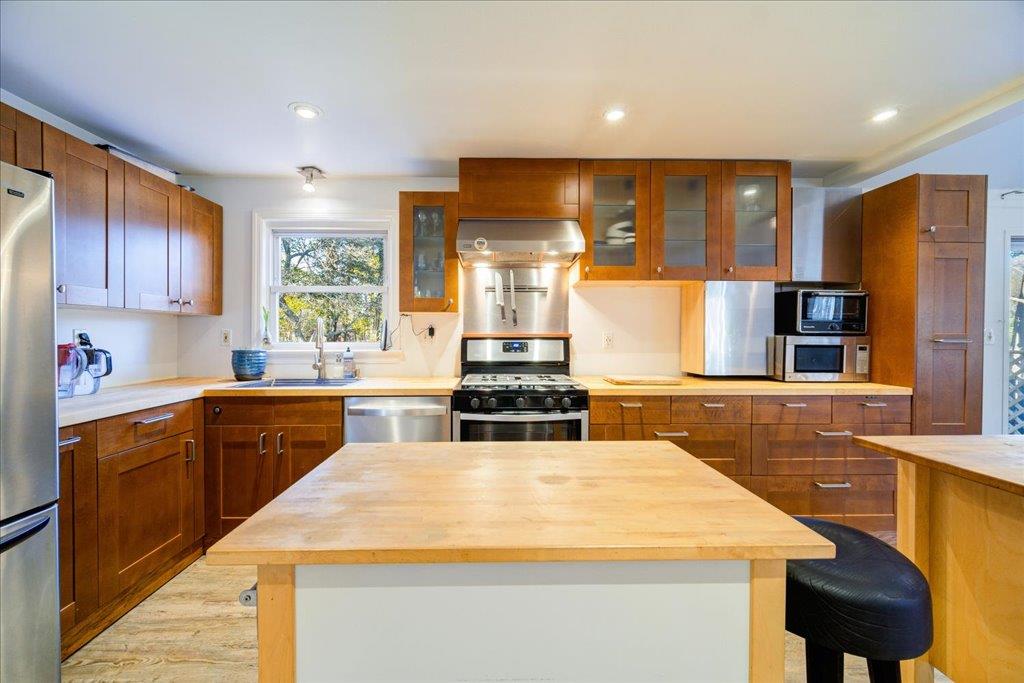 41 White Oaks Road Property Photo 4