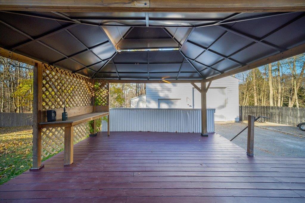 41 White Oaks Road Property Photo 23