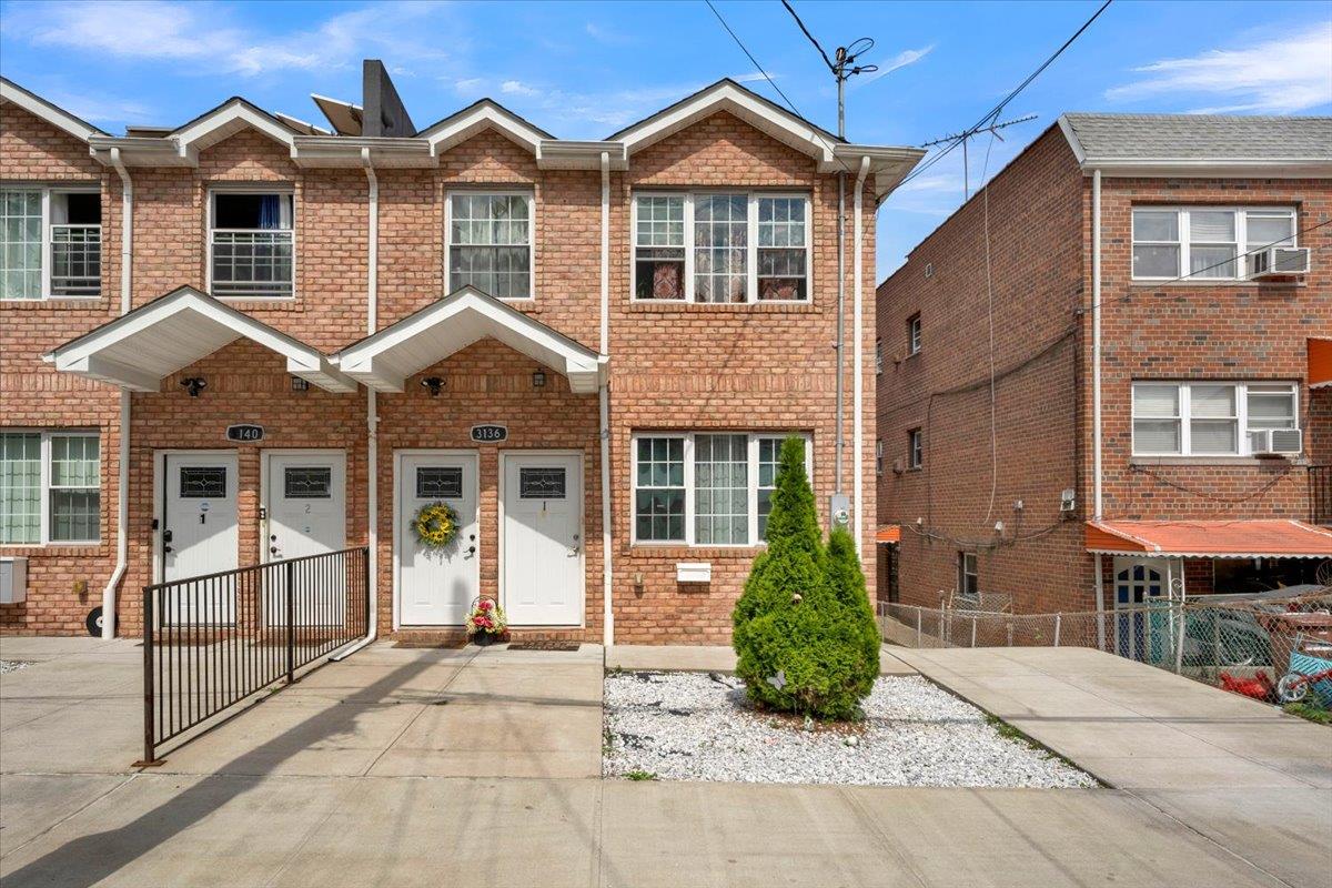 3136 Mickle Avenue Property Photo 1