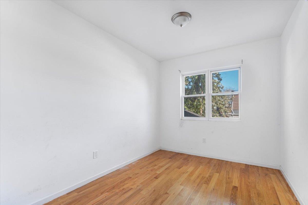 3136 Mickle Avenue Property Photo 11