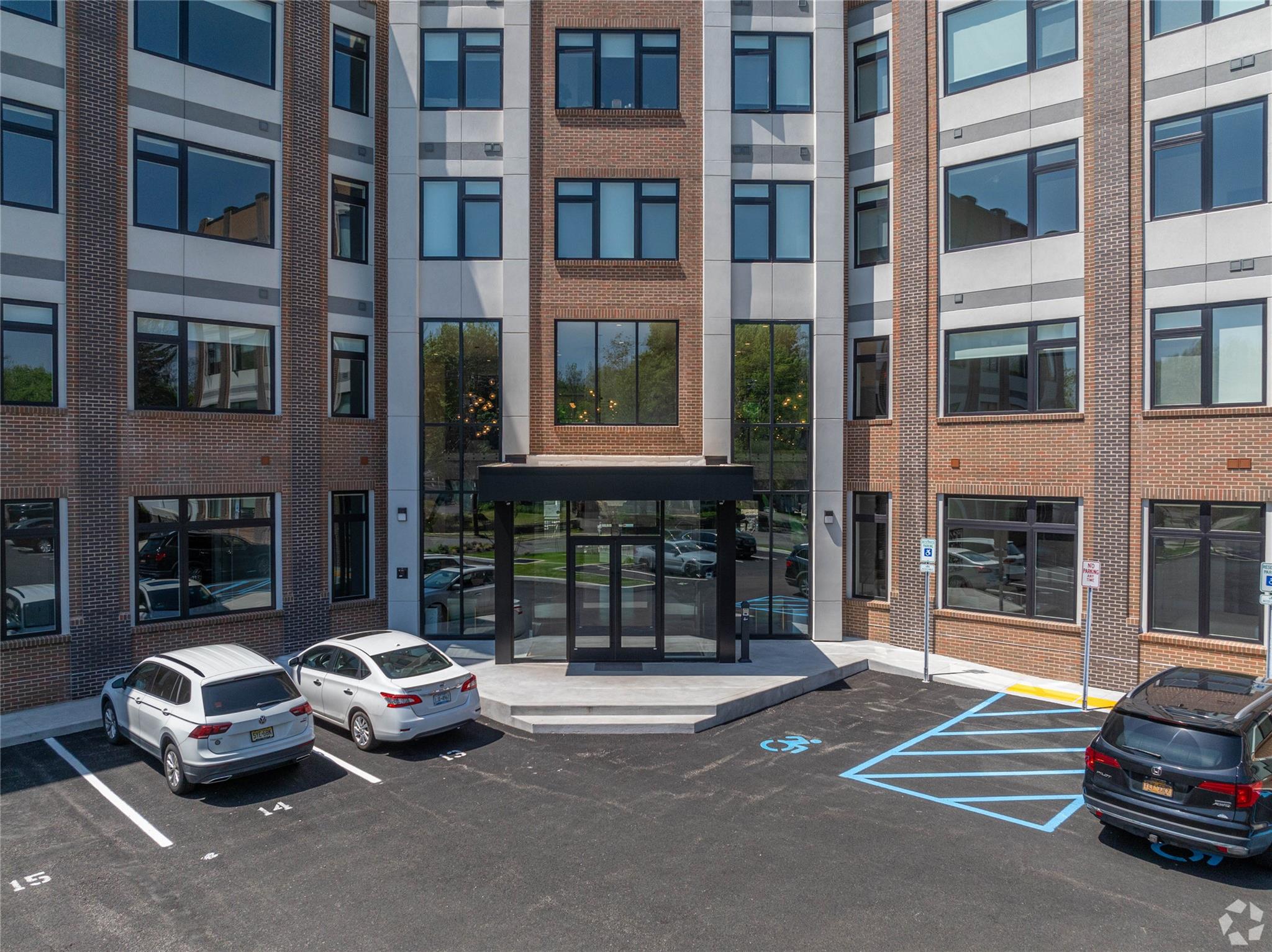 15 Washington Avenue 208 Property Photo 2