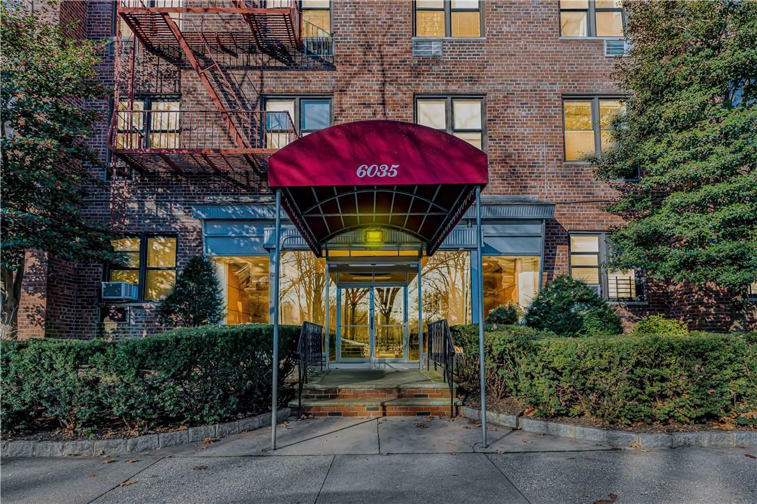 6035 Broadway Avenue 6n Property Photo