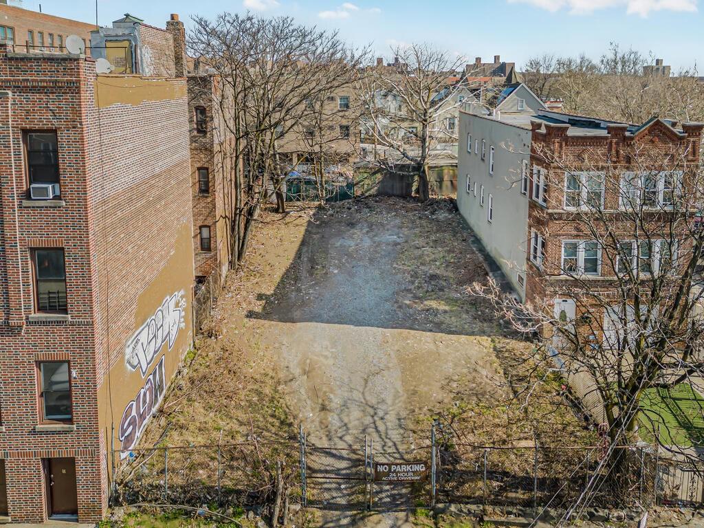 1448 & 1450 Rosedale Avenue Property Photo 1