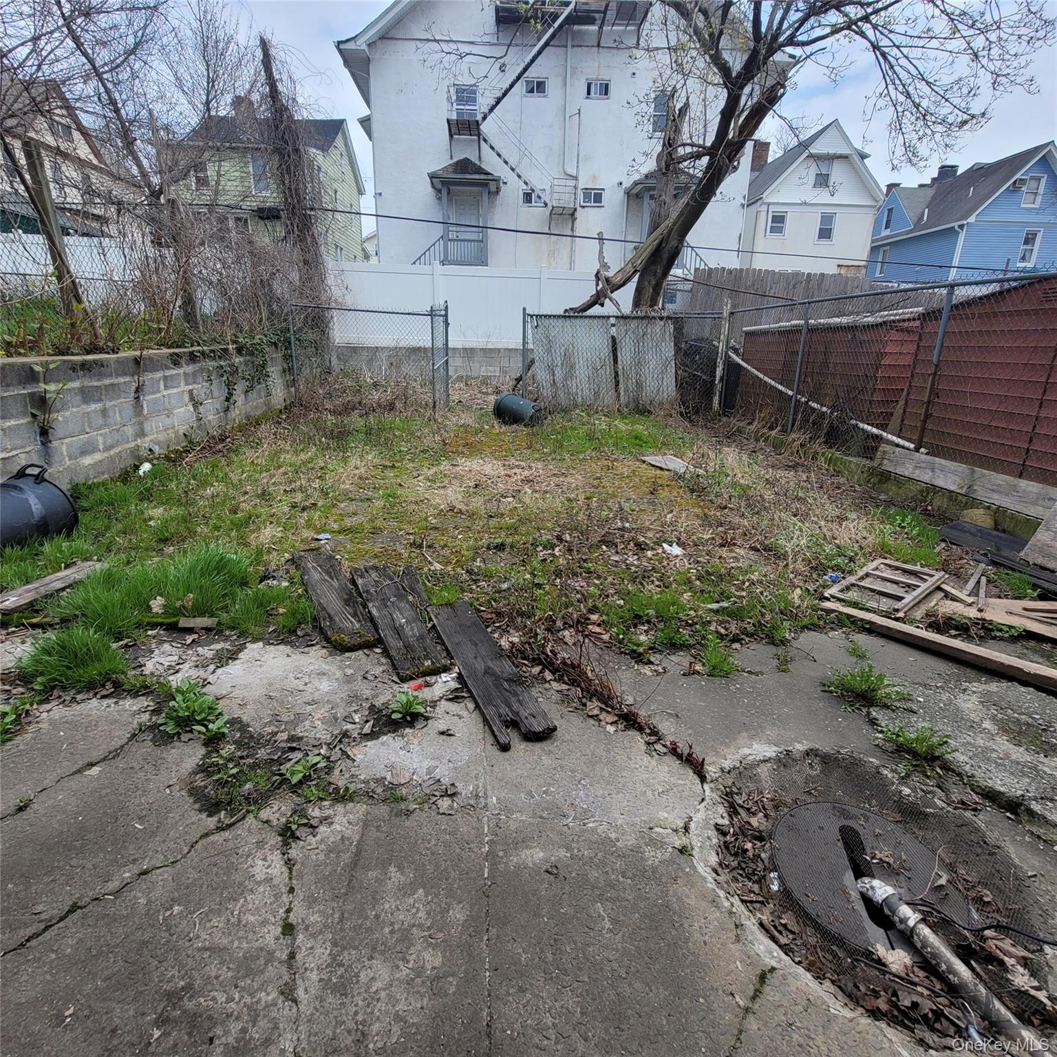 437 S 5th Avenue Property Photo 6