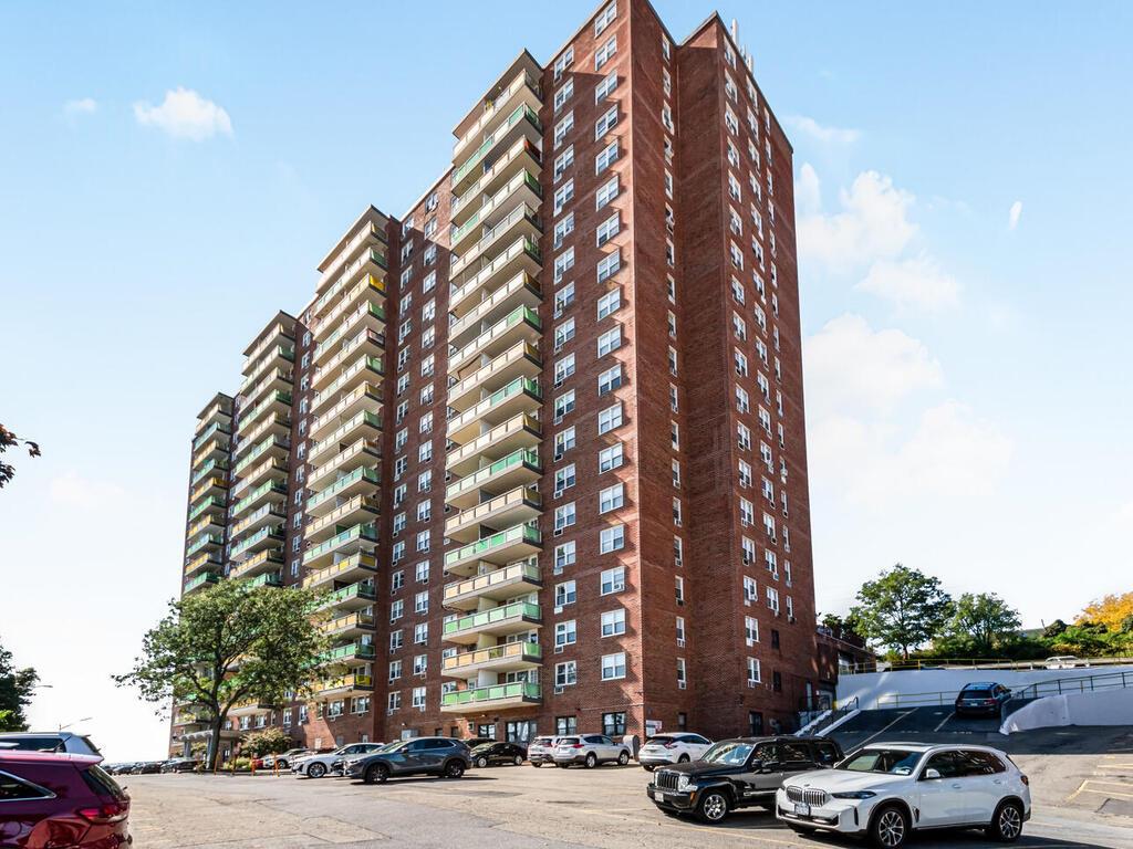 1841 Central Park Avenue 11k Property Photo 1