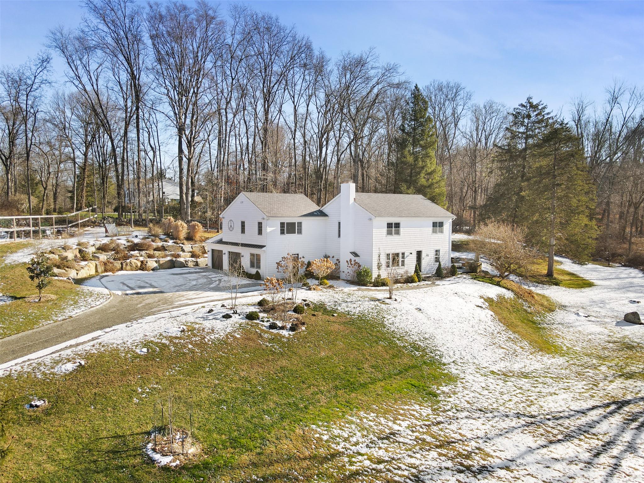 30 Schoolhouse Road Property Photo