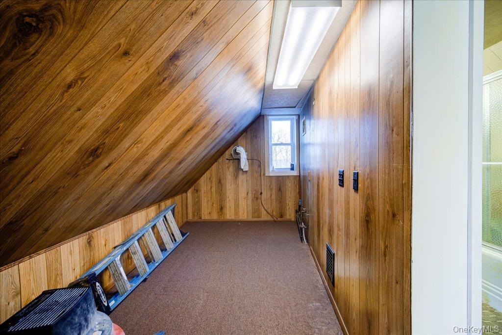 275 S Main Street Property Photo 17