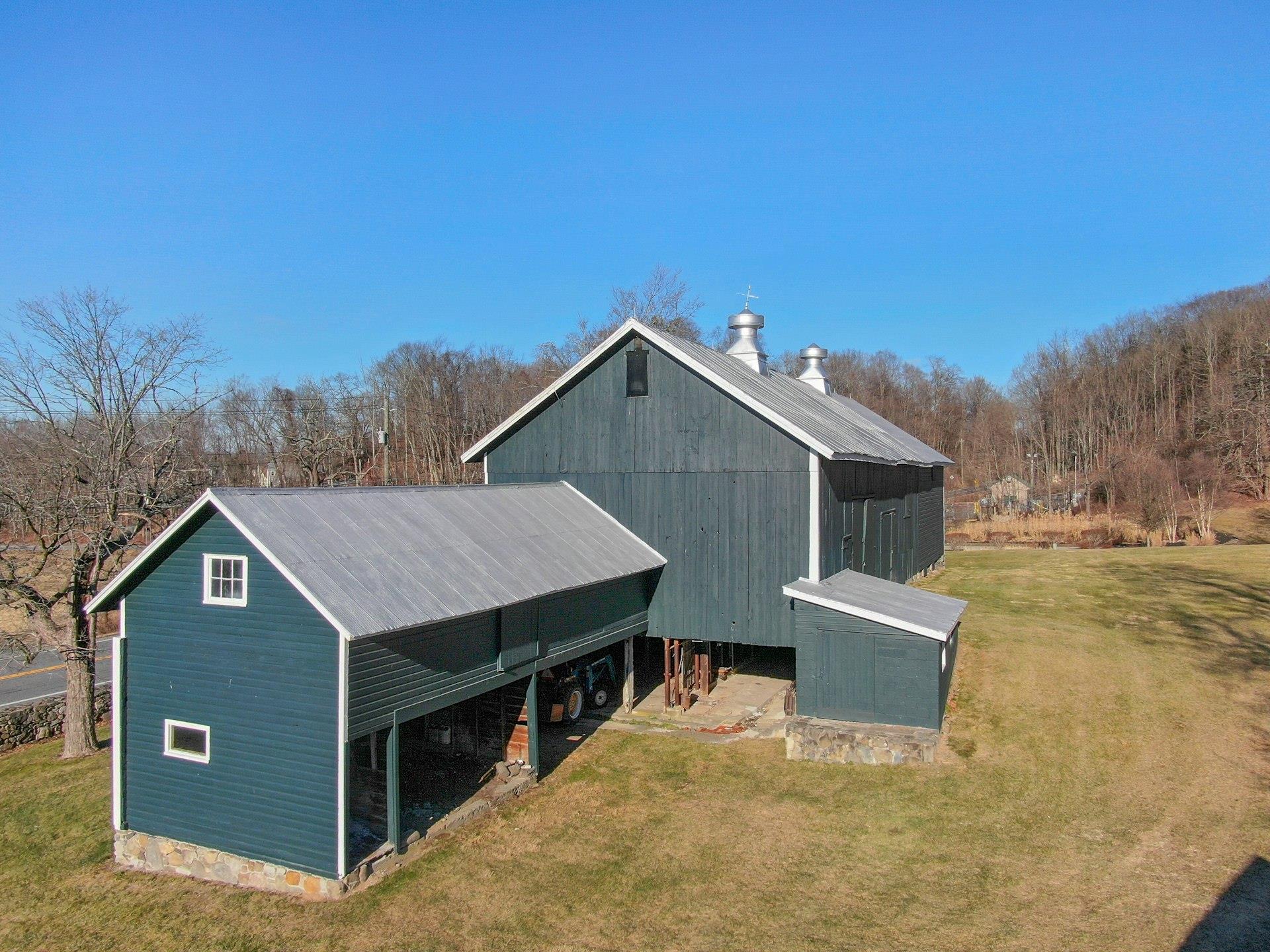 2220 State Route 17a Property Photo 32