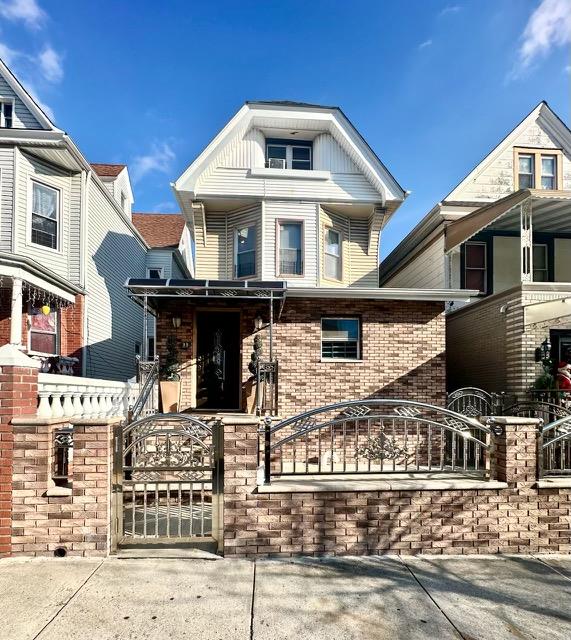 33 Jerome Street Property Photo