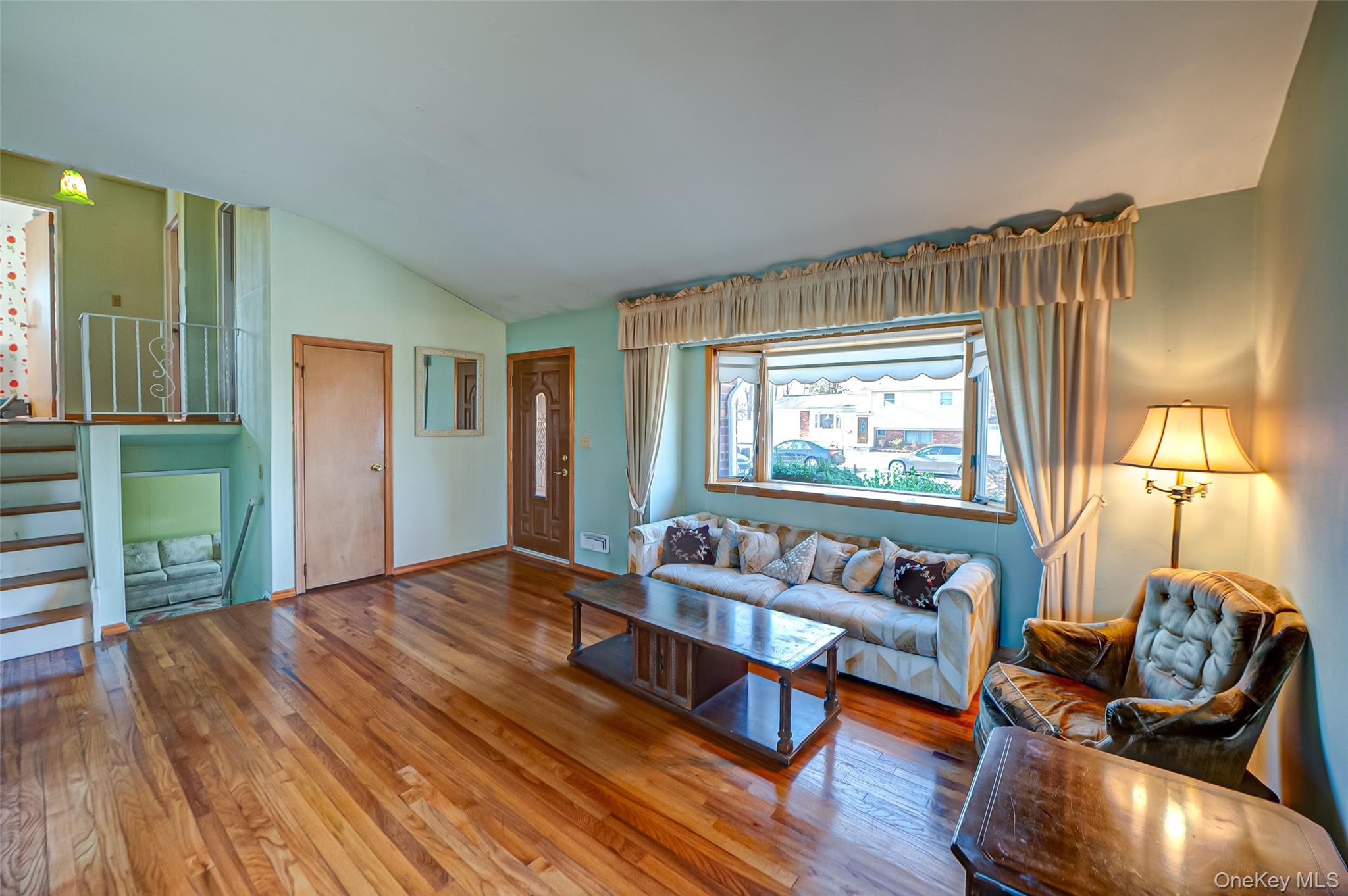 305 West 20th Street Property Photo 4