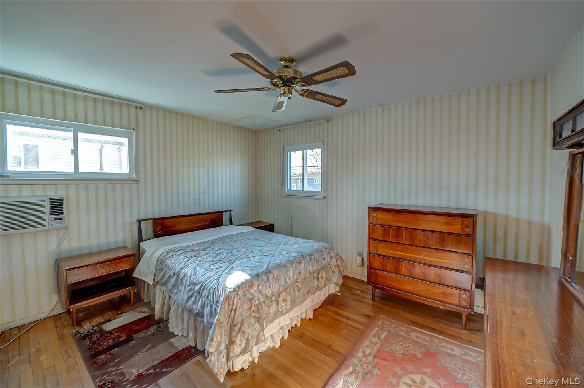 305 West 20th Street Property Photo 9