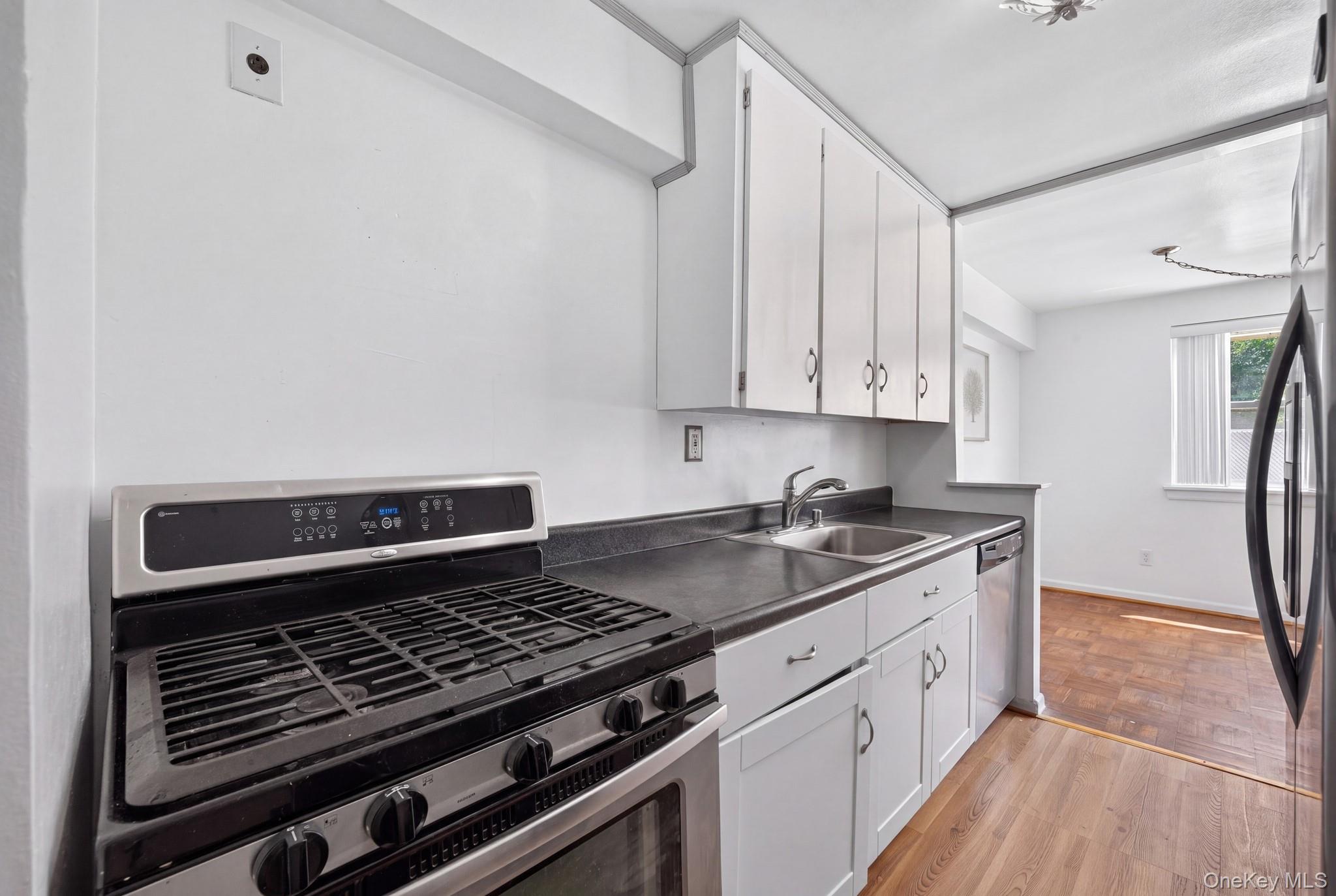 153-25 88th St 1k Property Photo 3