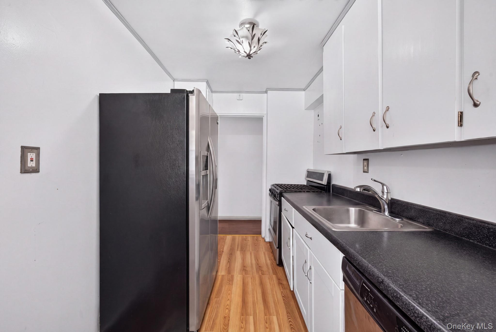 153-25 88th St 1k Property Photo 13