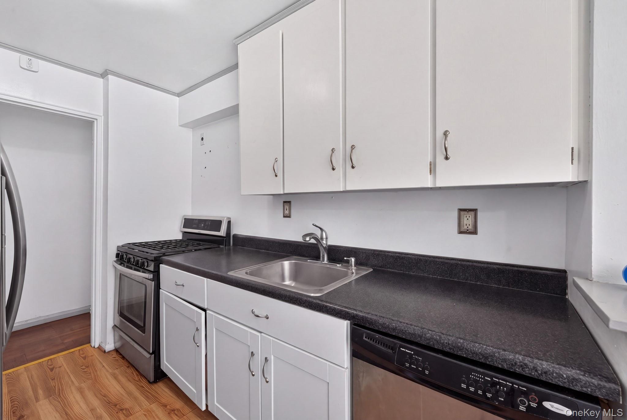 153-25 88th St 1k Property Photo 14