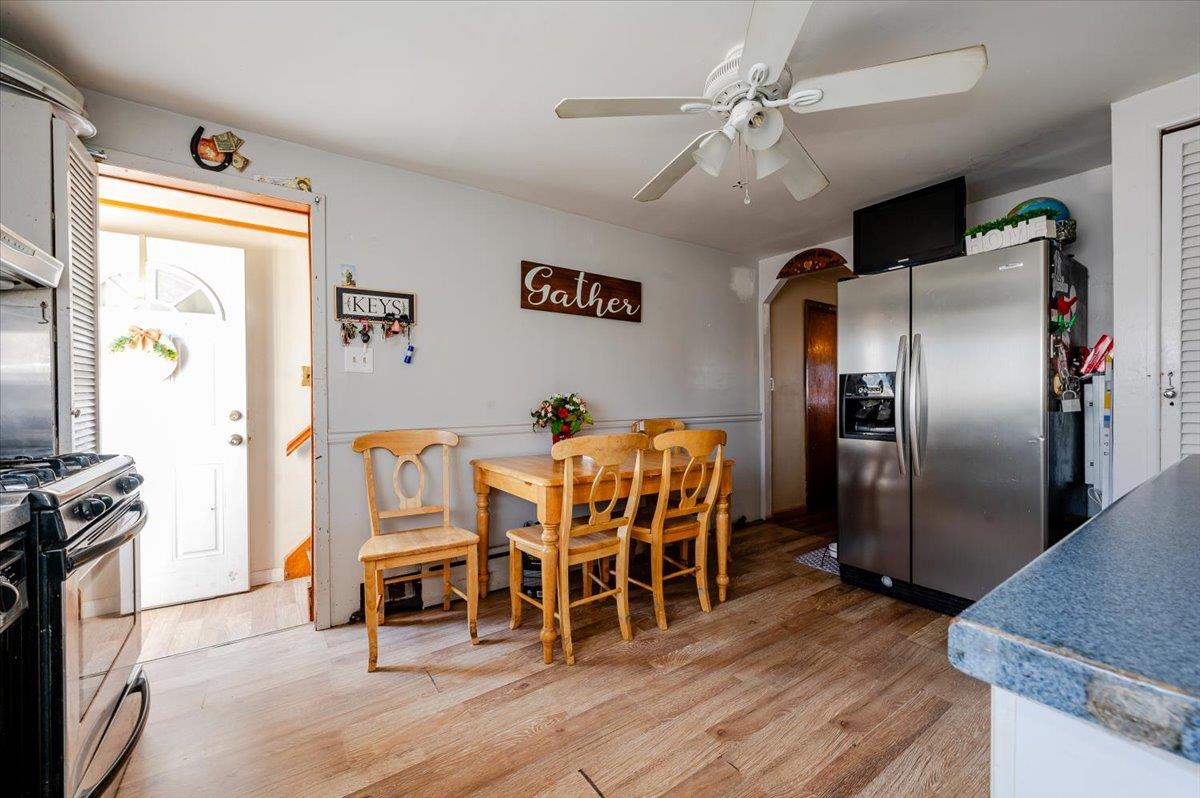 110 Edgewater Park C Property Photo 5