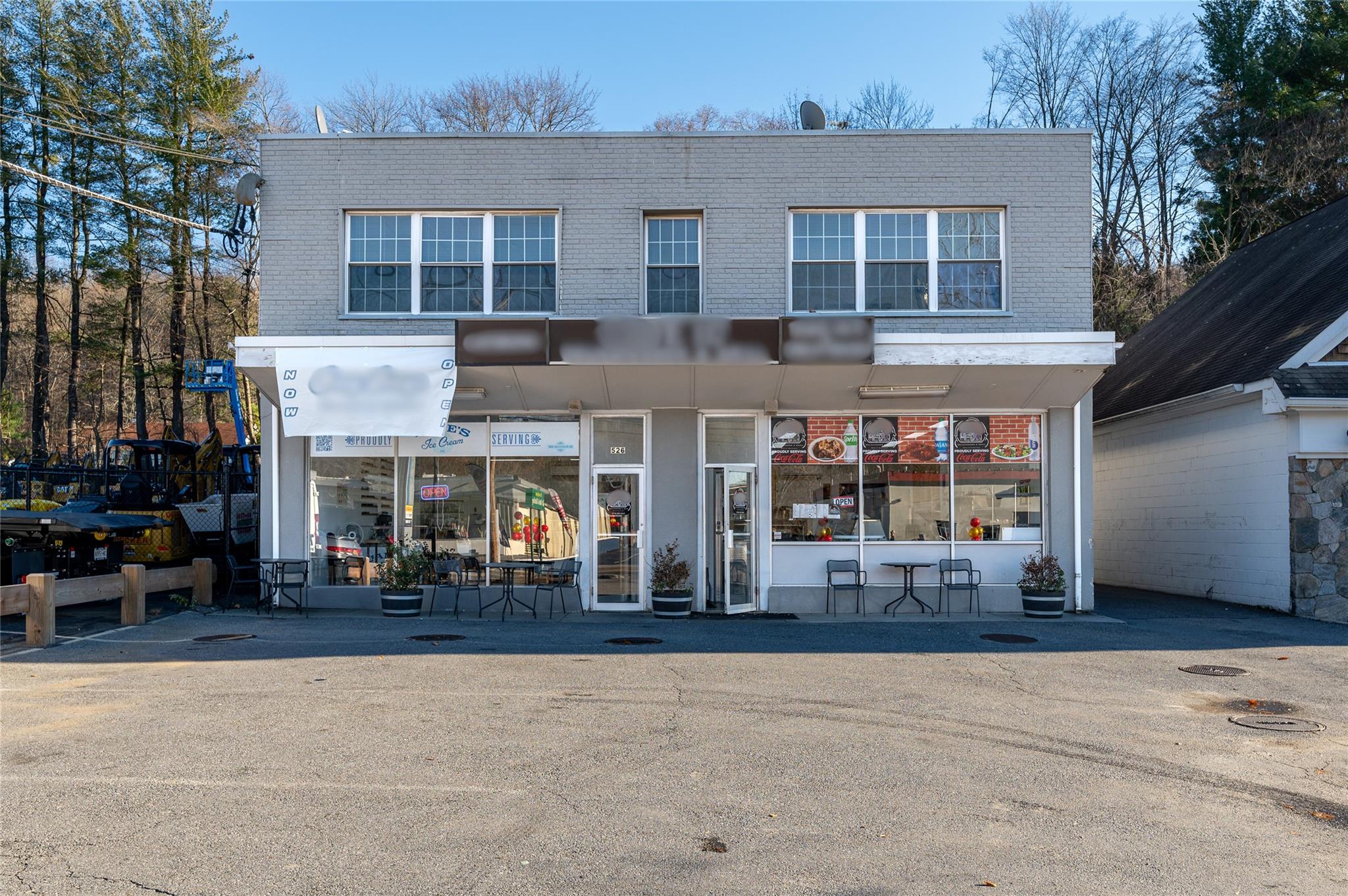 524-526 N Bedford Road Property Photo