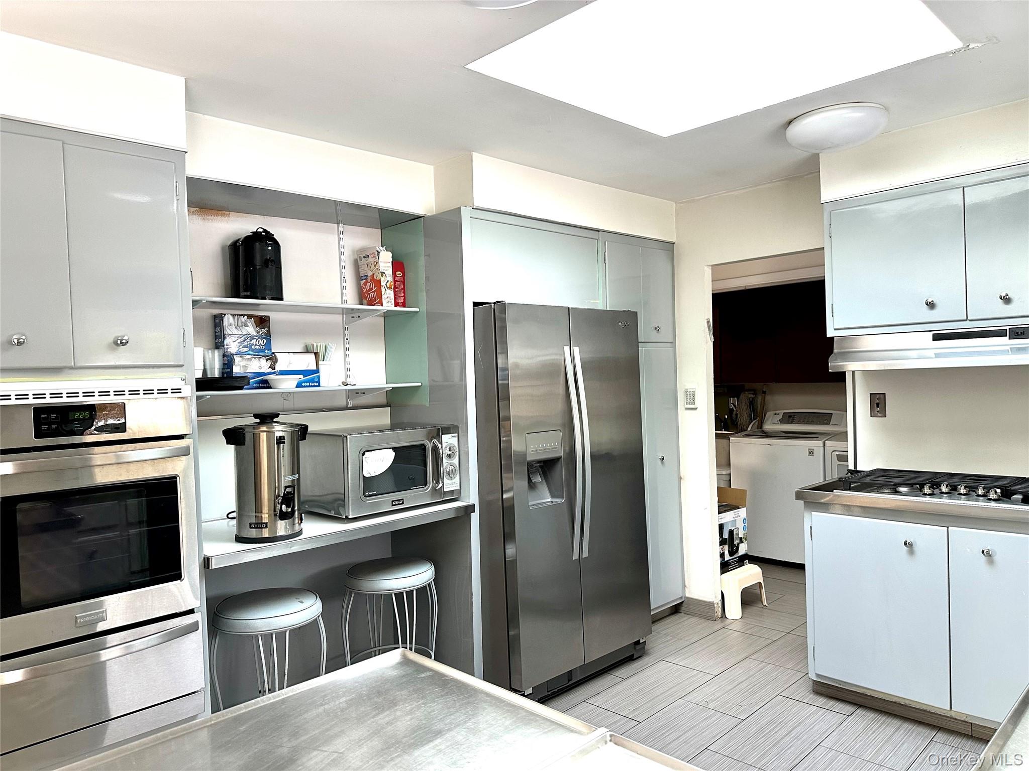 23 Diane Boulevard Property Photo 12