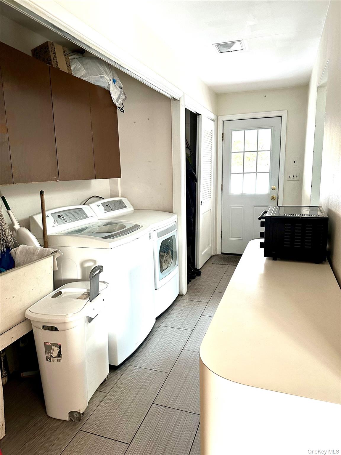 23 Diane Boulevard Property Photo 13