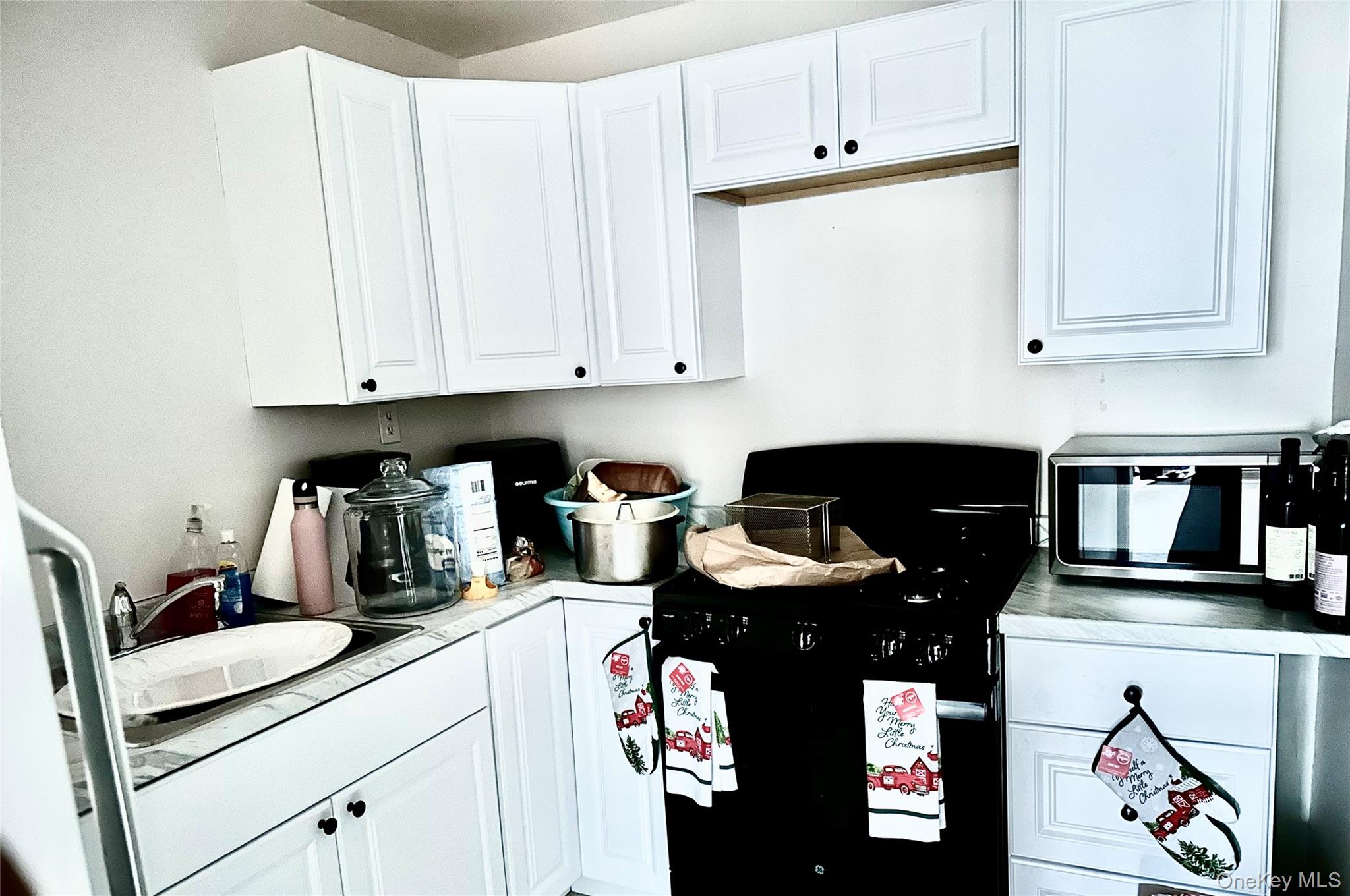 23 Diane Boulevard Property Photo 26