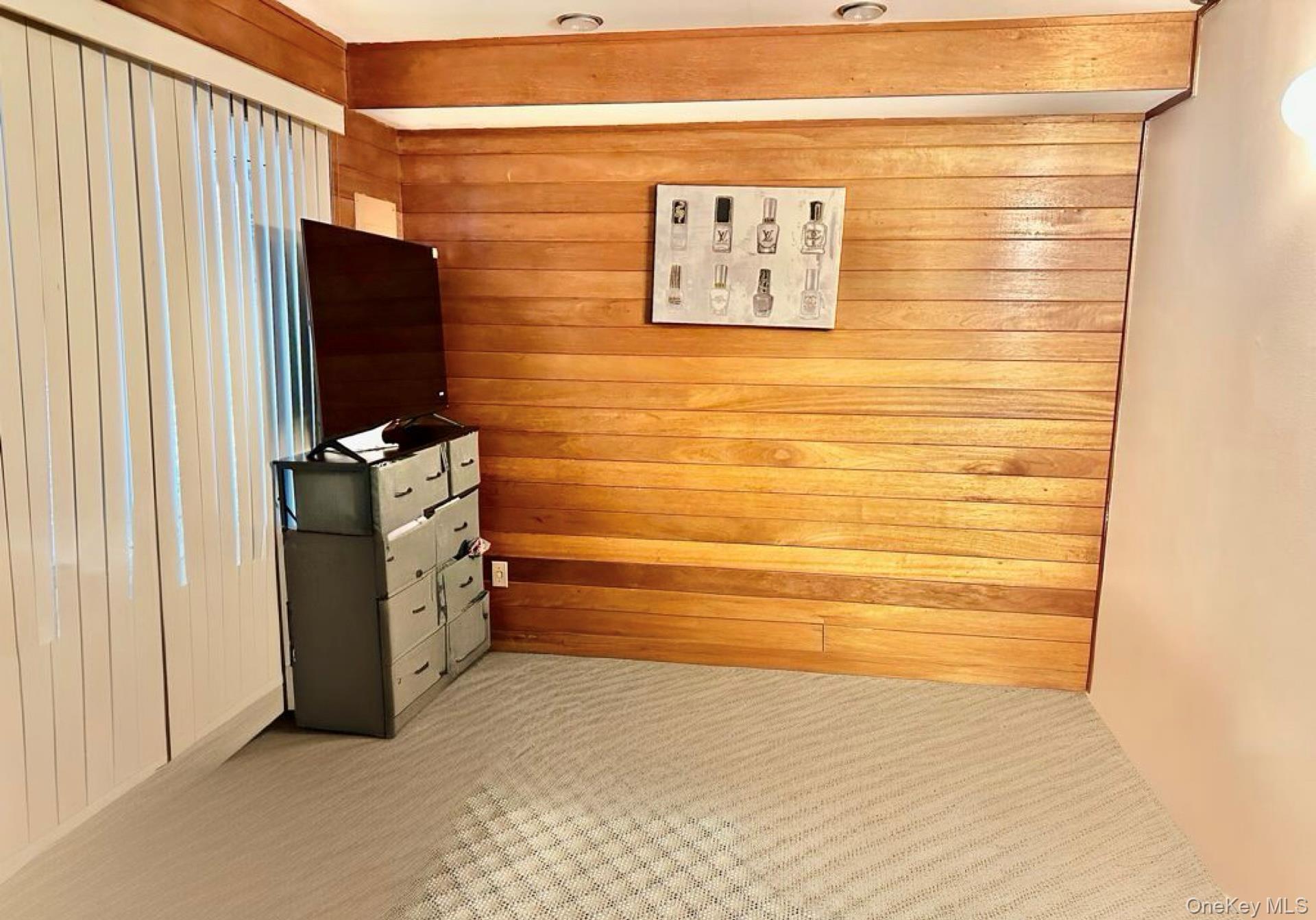 23 Diane Boulevard Property Photo 32