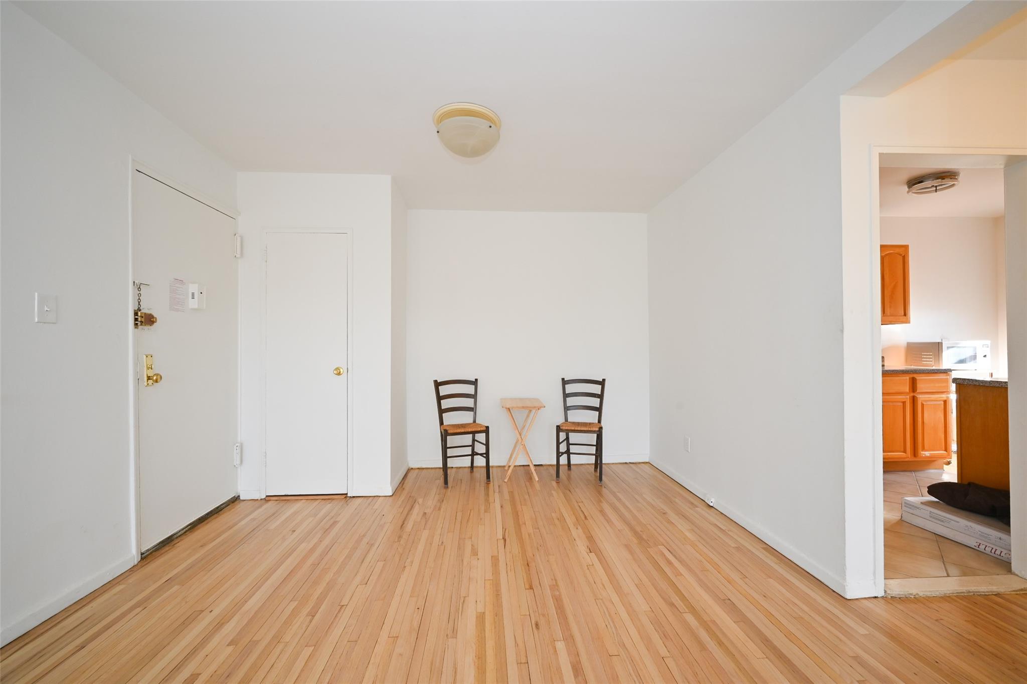 6535 Broadway 6a Property Photo 6